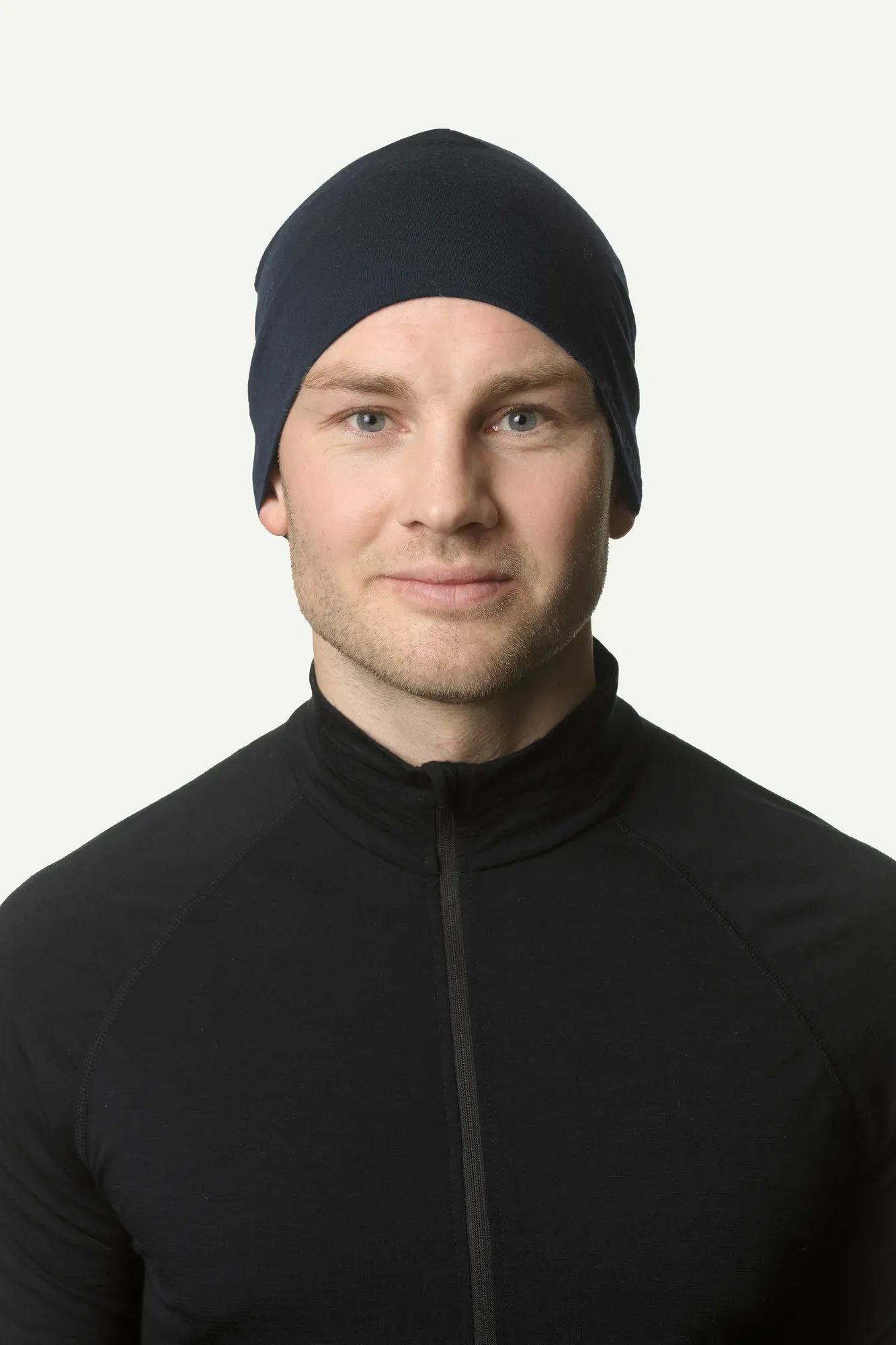 houdini-desoli-hat-merinom-tze-150g-true-black-leicht image 5