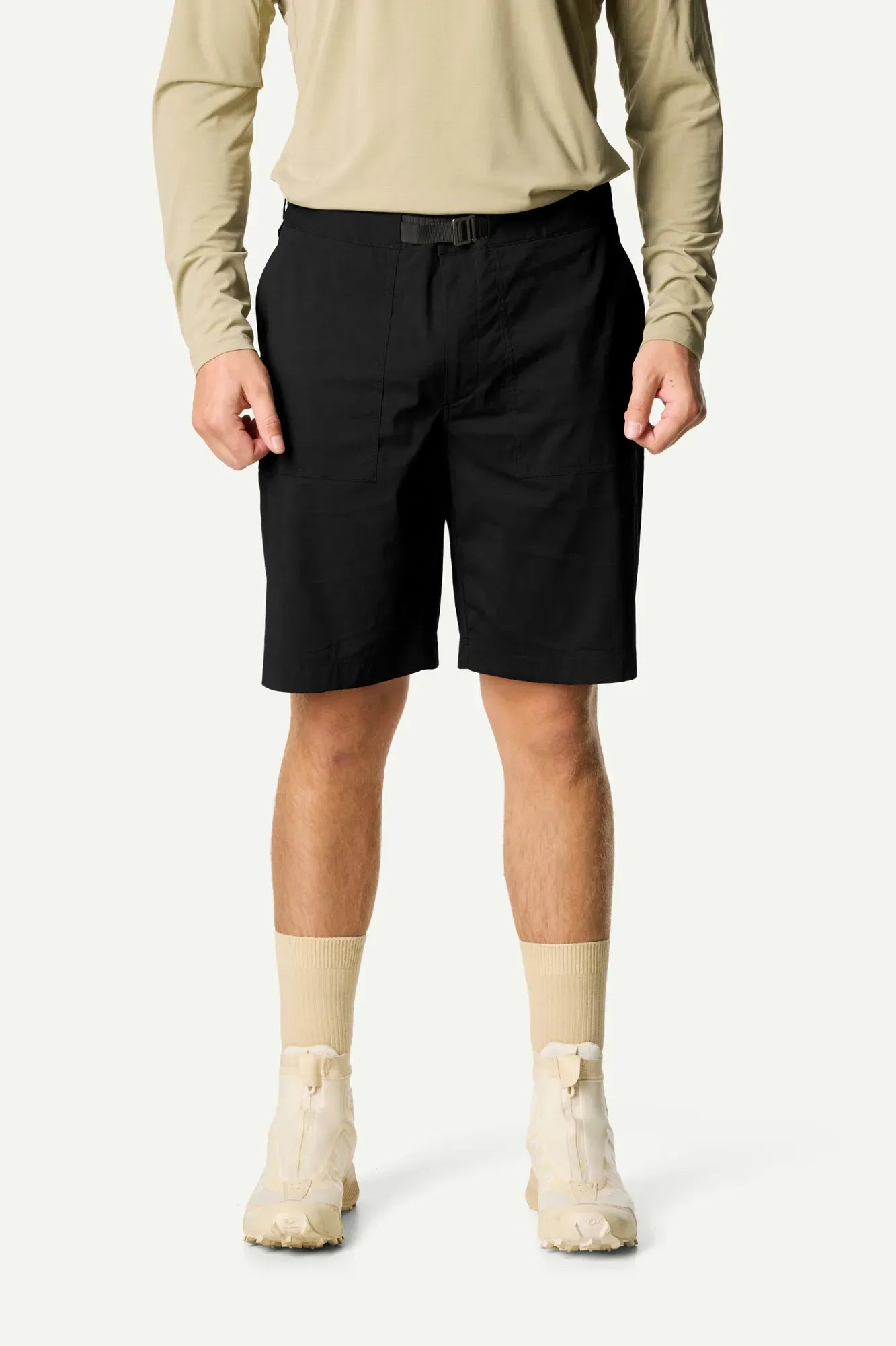 houdini-liquid-chore-shorts-herren-true-black-strapazierf-hig image 7