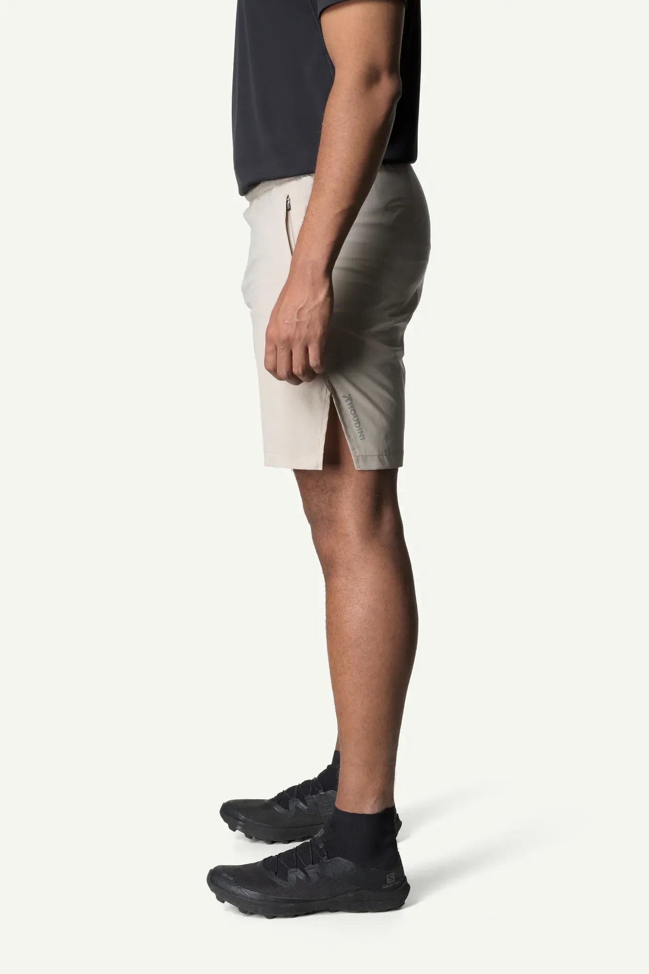 houdini-pace-light-shorts-true-black-herren-leicht image 2