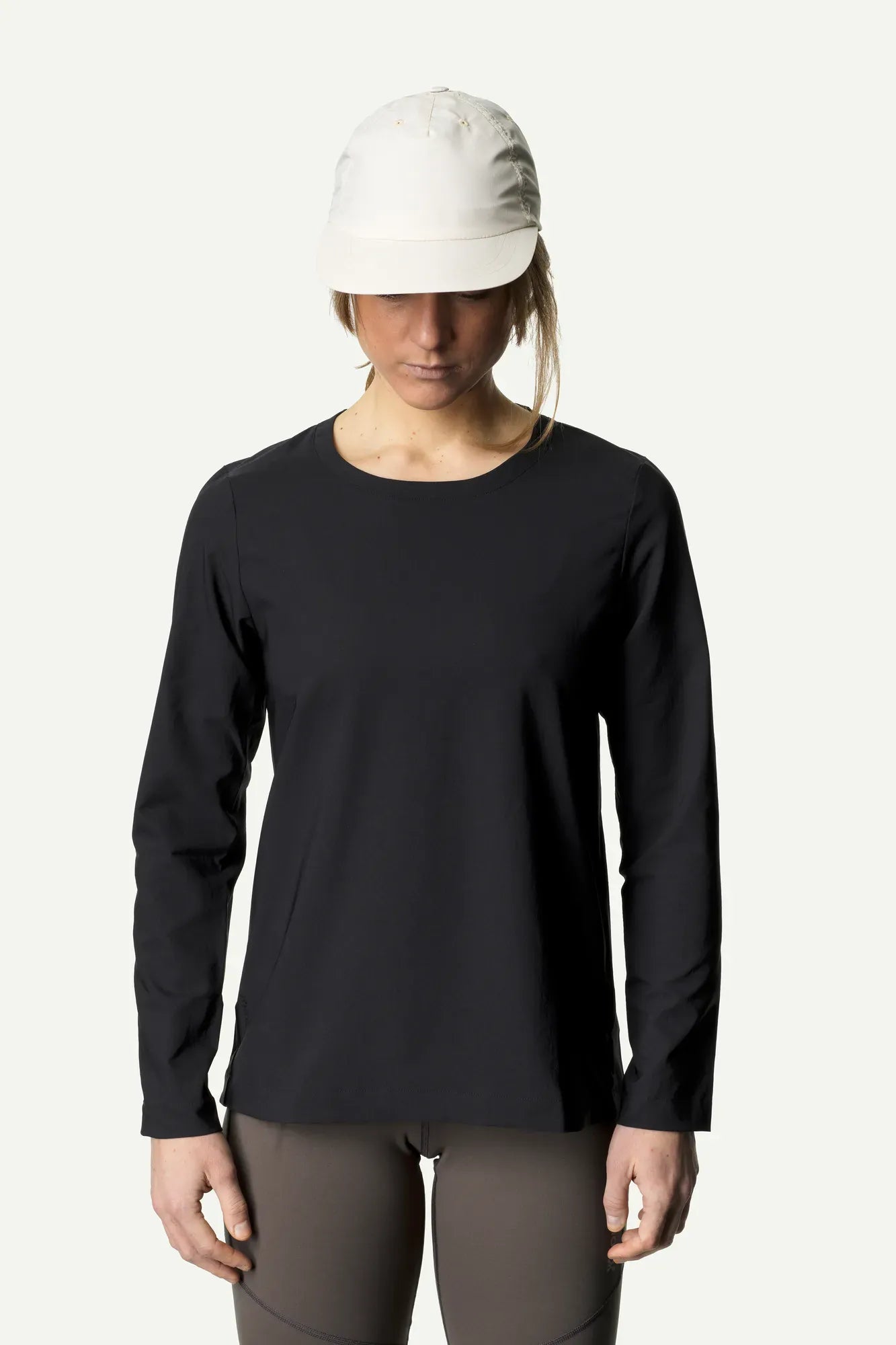 houdini-cover-crew-langarmshirt-foggy-mountain-leicht image 8