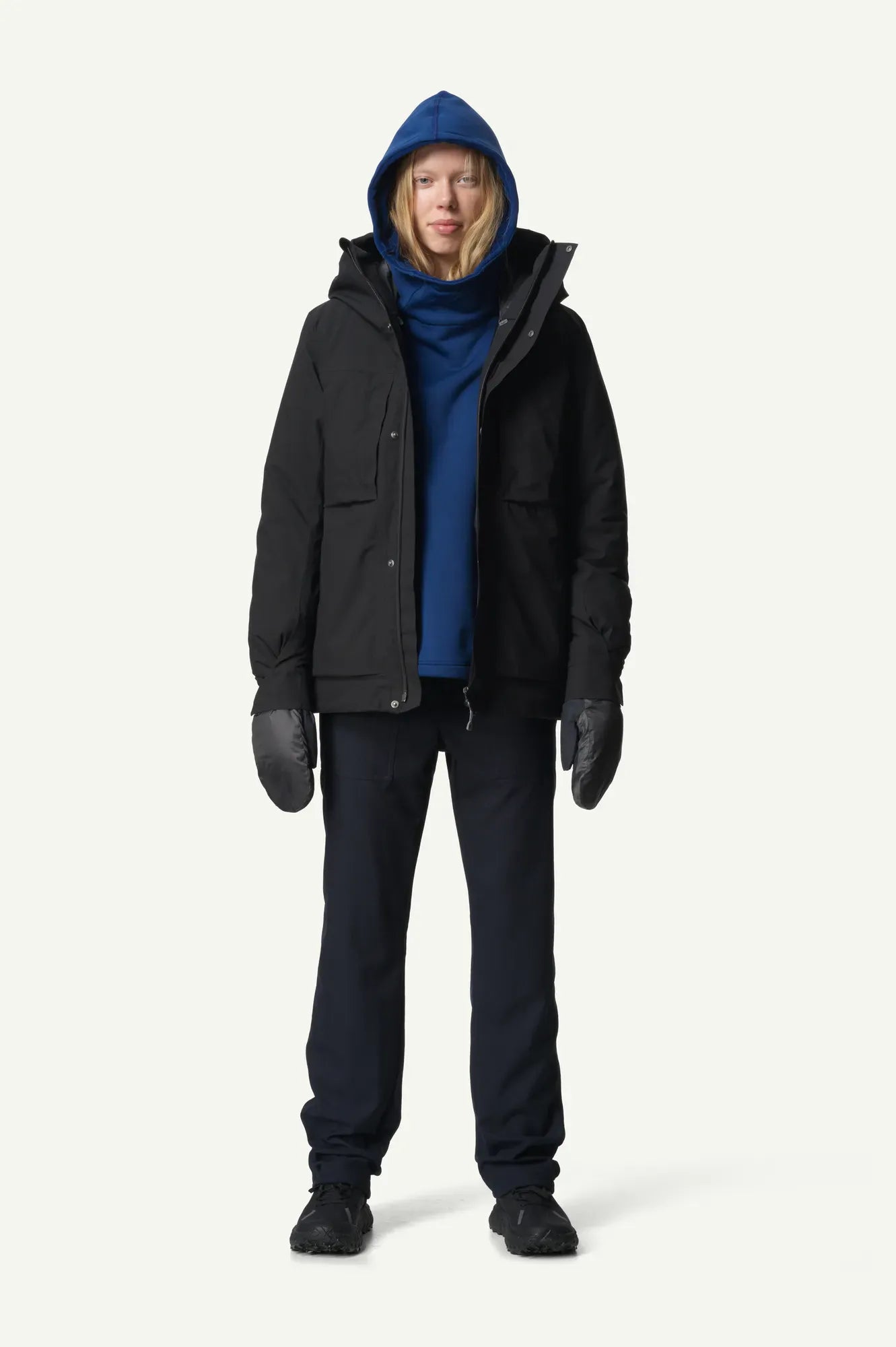 houdini-fall-in-jacket-ii-winterjacke-damen-true-black-primaloft image 1