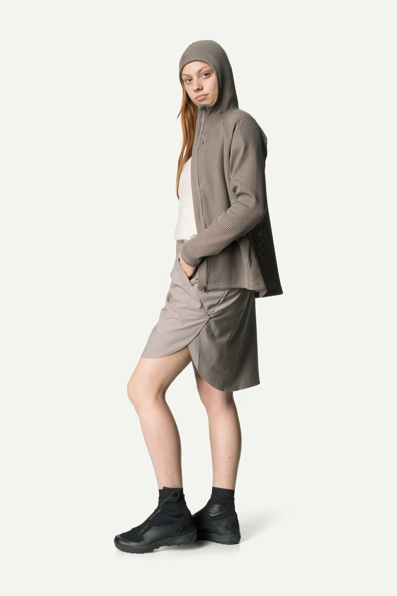 houdini-stride-w-s-stride-skirt-sportrock-true-black-s image 5