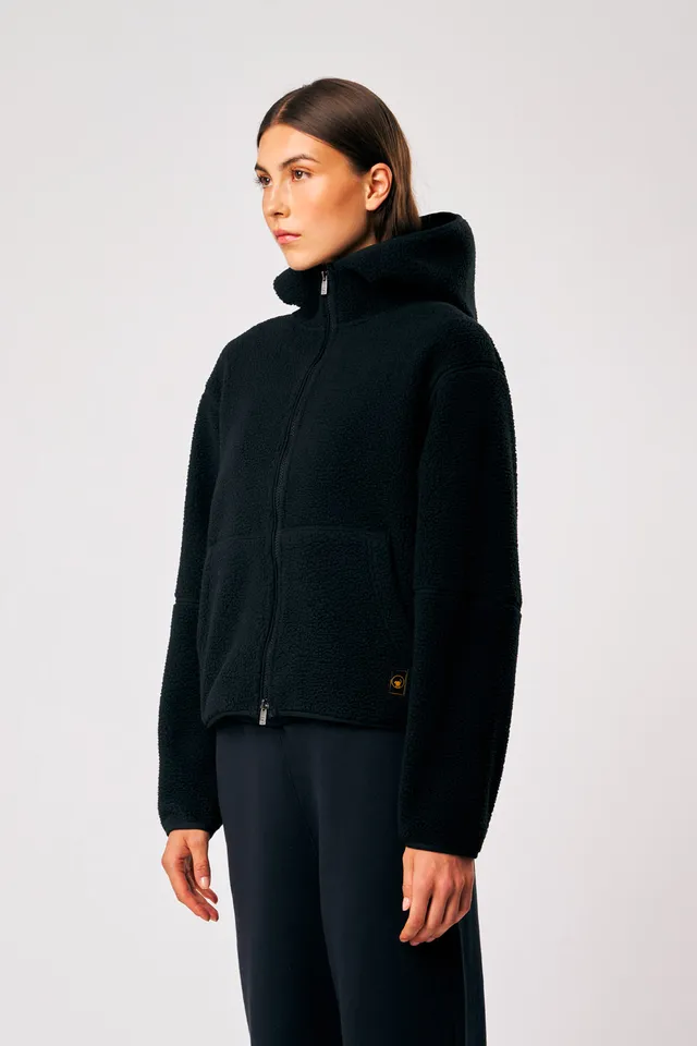 ciesse-alix-teddyjacke-damen-schwarz-hoodie-mit-rei-verschluss image 1