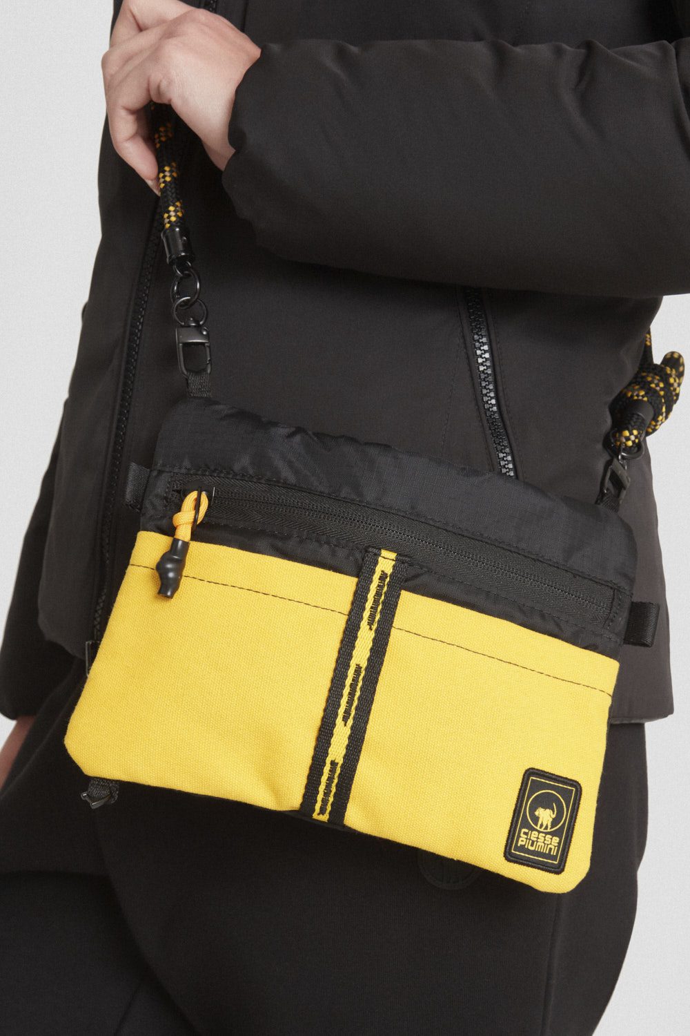ciesse-outdoor-mini-pochette-umh-ngetasche-schwarz-mit-g-rtelschlaufen image 4