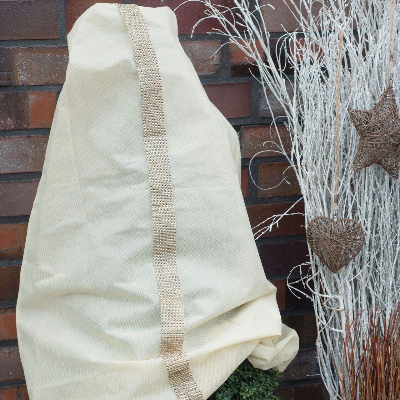 afp-winter-vlieshaube-glamour-110x110-pflanzenschutz-beige-coffee image 2