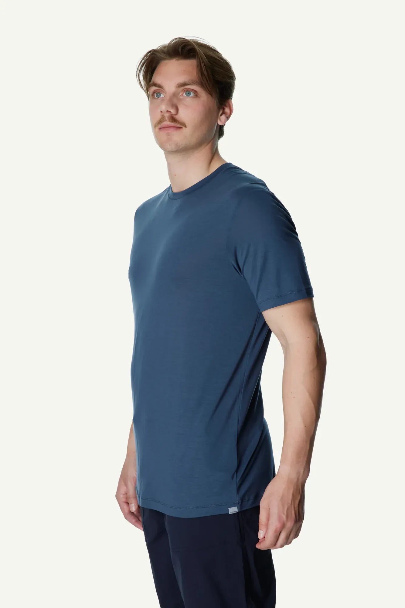 houdini-tree-tee-herren-t-shirt-true-black-tencel image 5