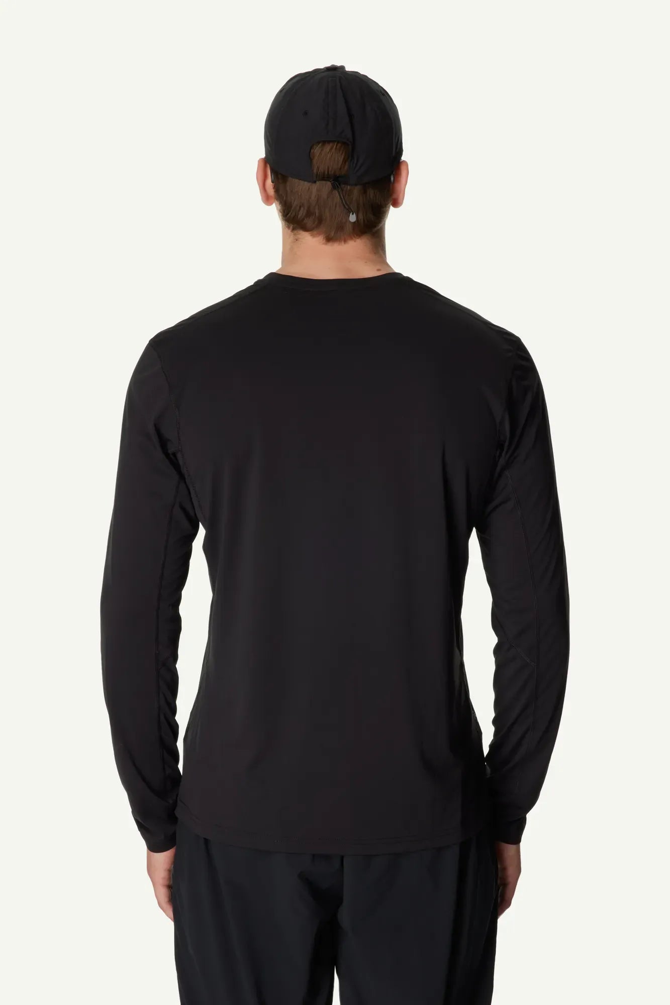houdini-pace-air-ls-tee-langarmshirt-true-black-leicht-2 image 3