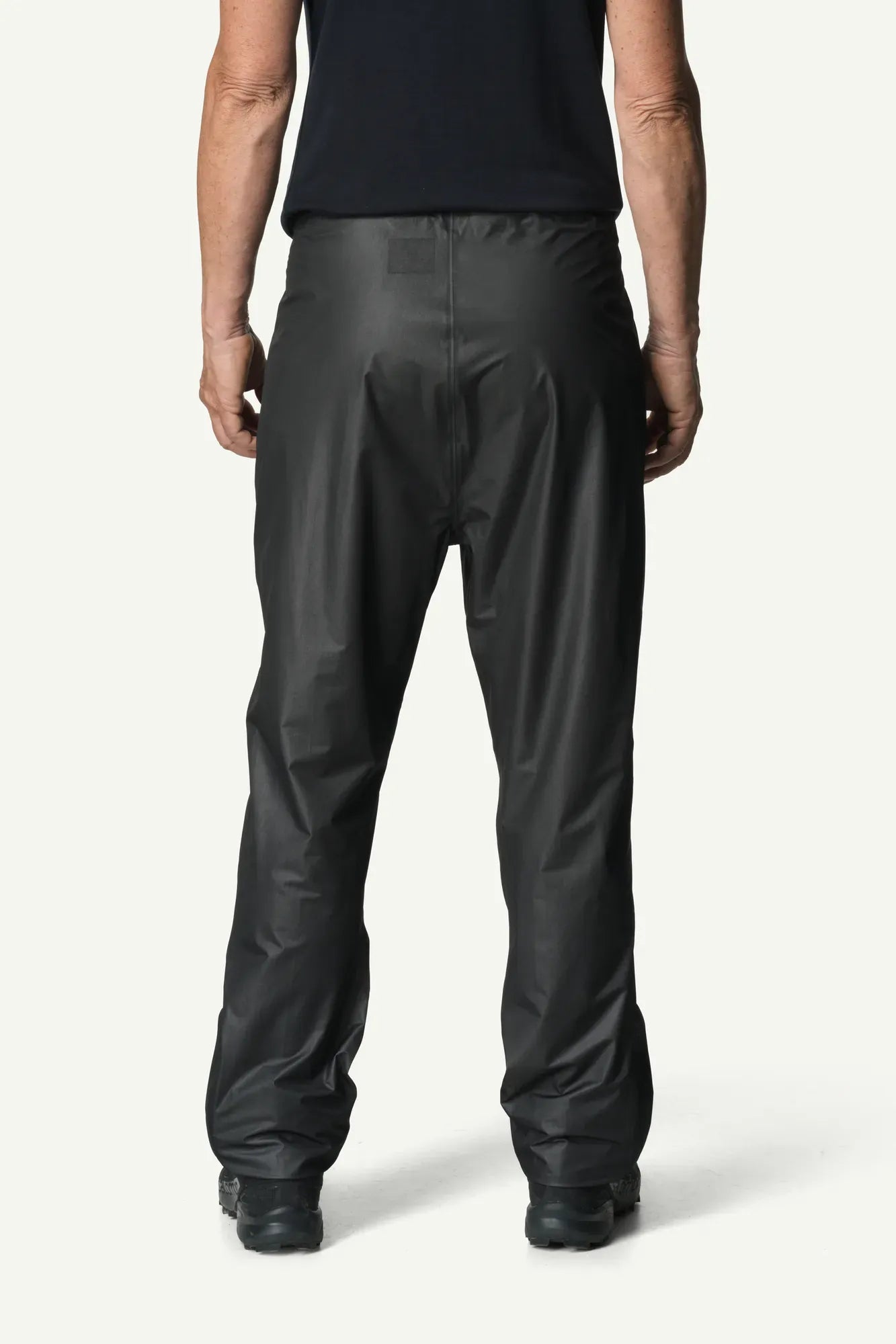 houdini-the-orange-damen-regenhose-true-black-wasserdicht image 5