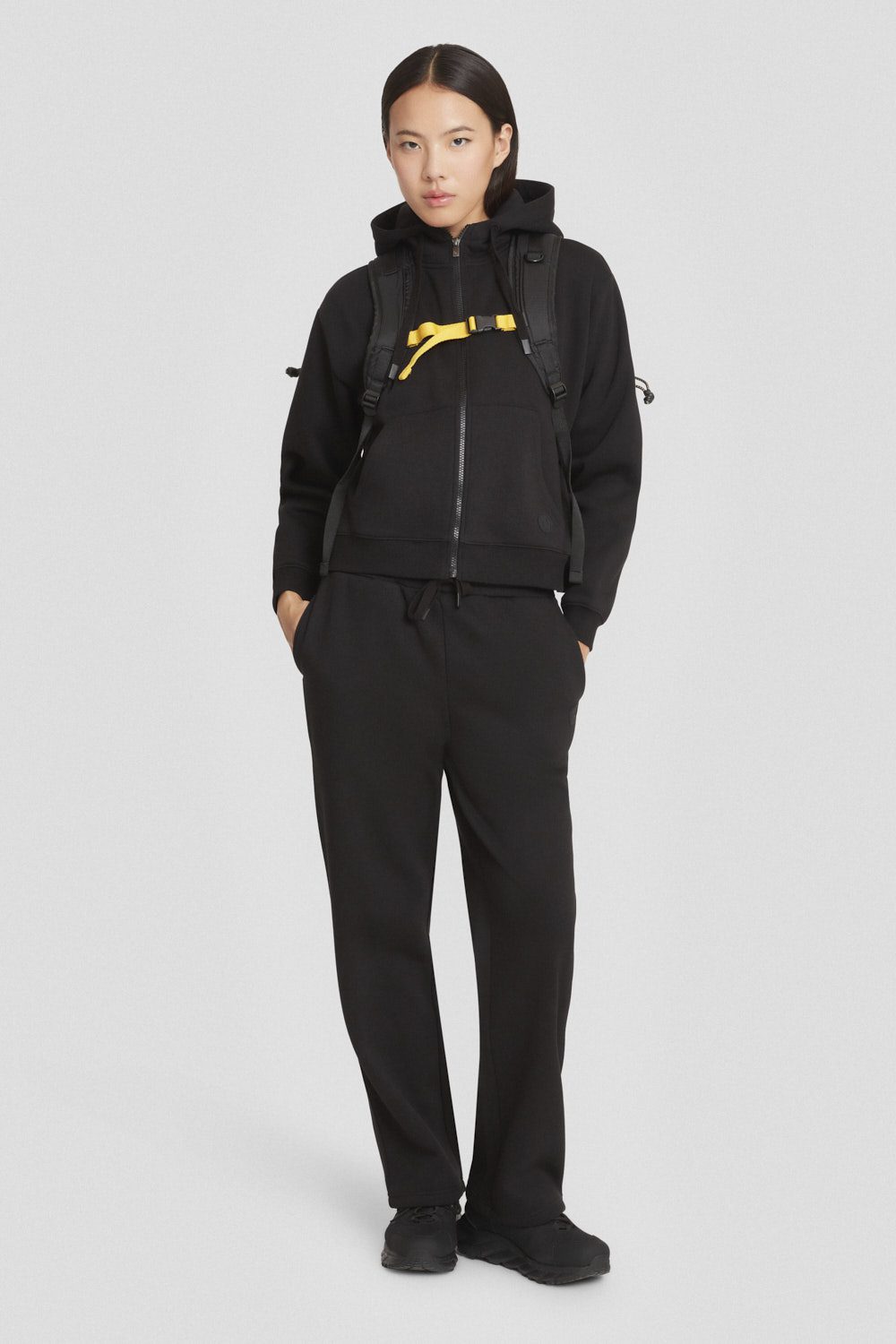 ciesse-outdoor-hoodie-schwarz-mit-rei-verschluss image 2