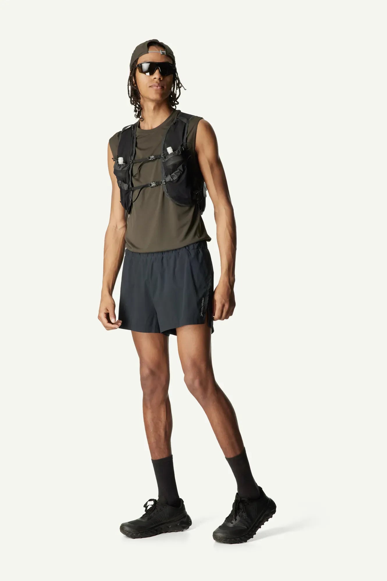 houdini-pace-m-s-pace-split-shorts-true-black-laufshorts image 3