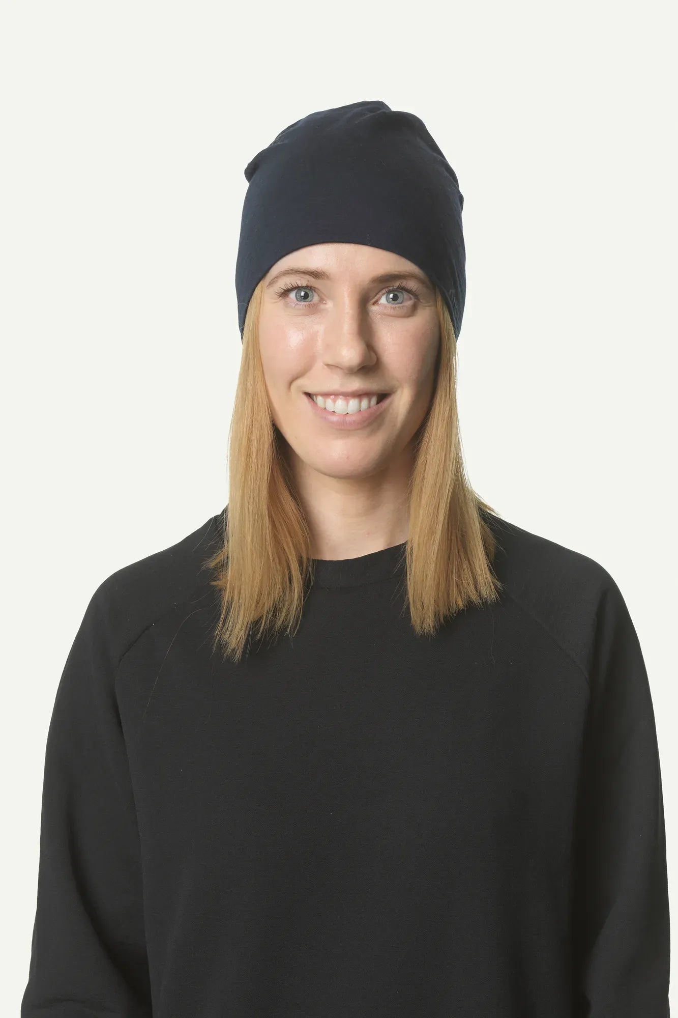 houdini-desoli-hat-merinom-tze-150g-true-black-leicht image 7
