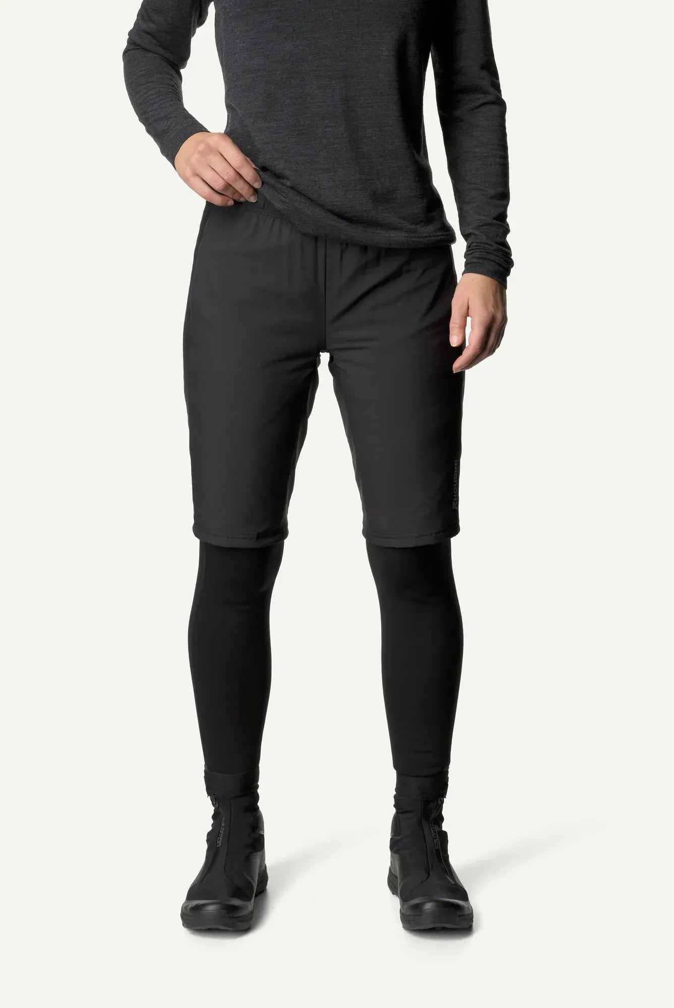 houdini-moonwalk-shorts-damen-true-black-isolationsshorts image 4