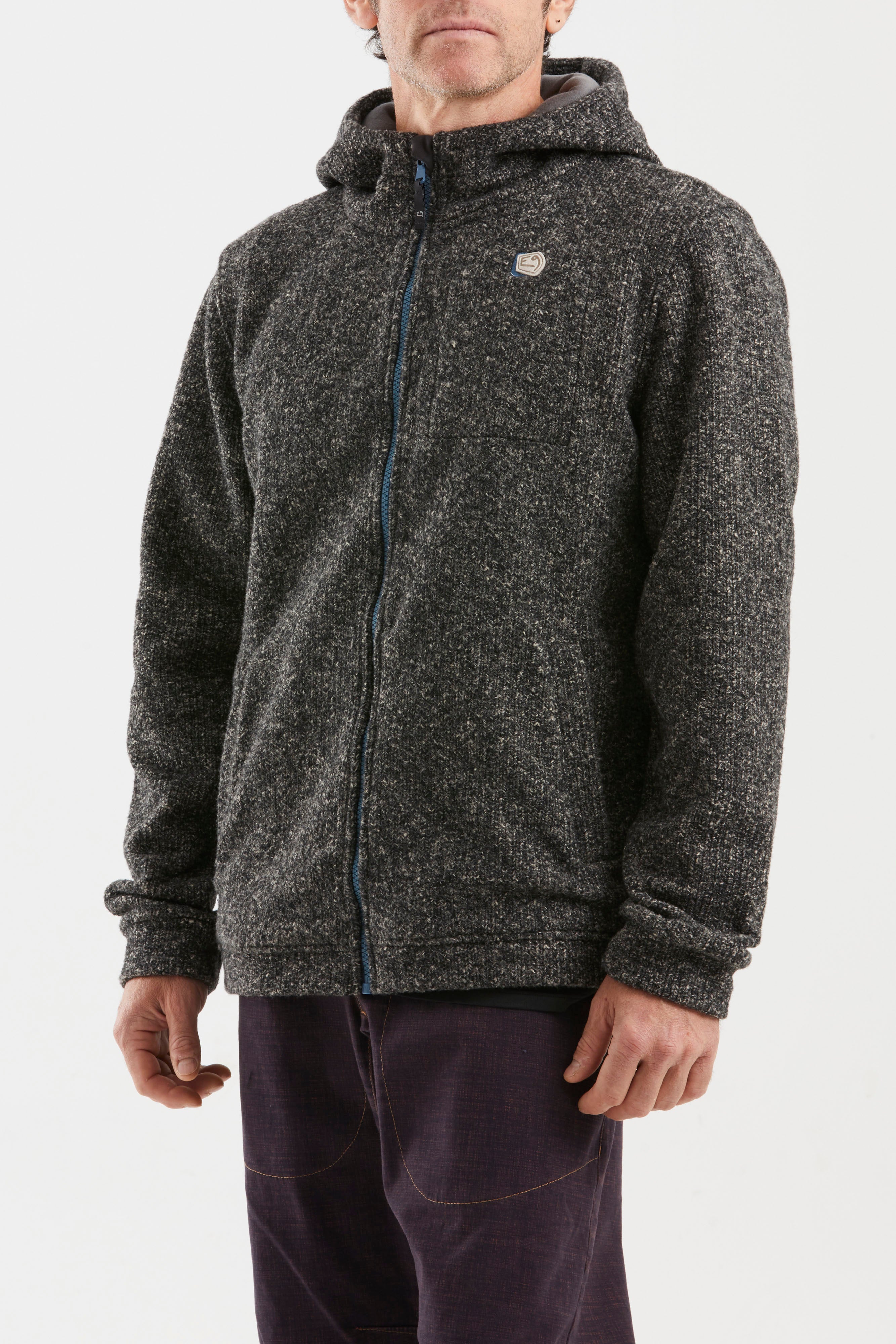 e9-mimmo-hoodie-ash-wolf-strickjacke-rei-verschluss image 1