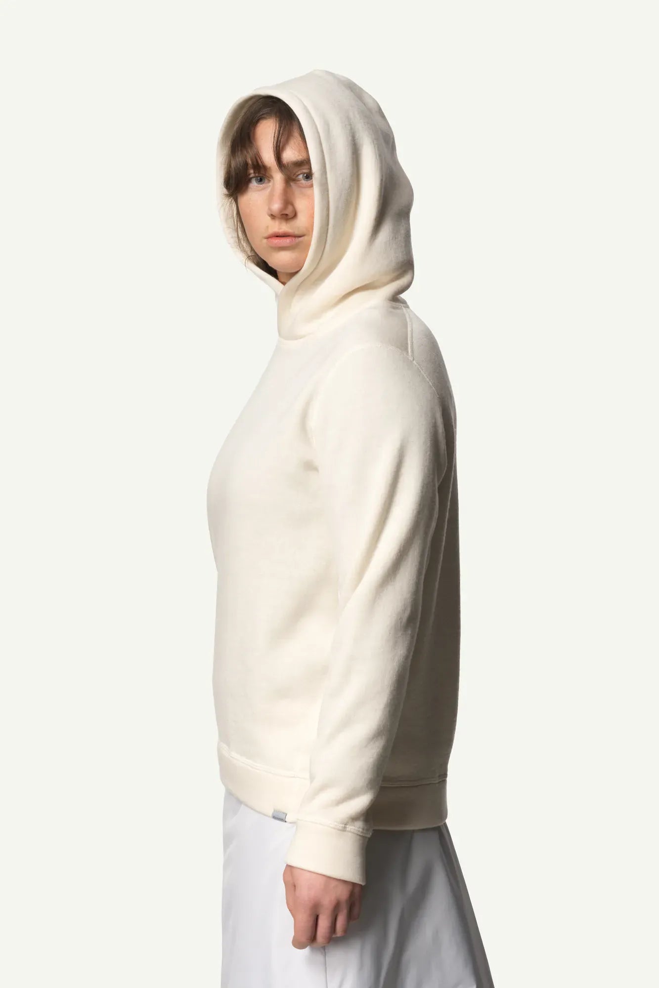 houdini-alto-houdi-hoodie-damen-sugar-snow-merino image 2