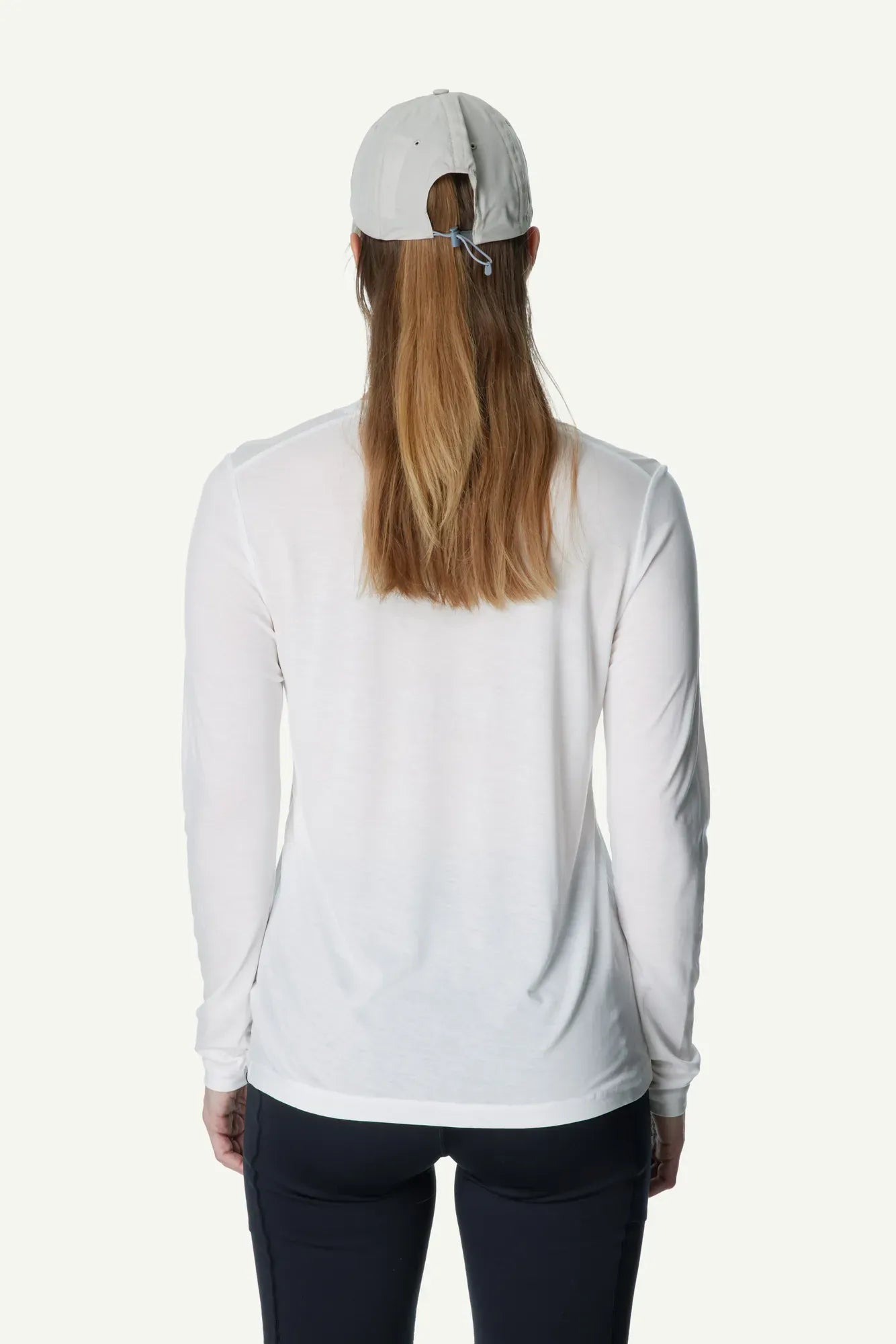 houdini-tree-ls-tee-damen-longsleeve-true-black-tencel image 8