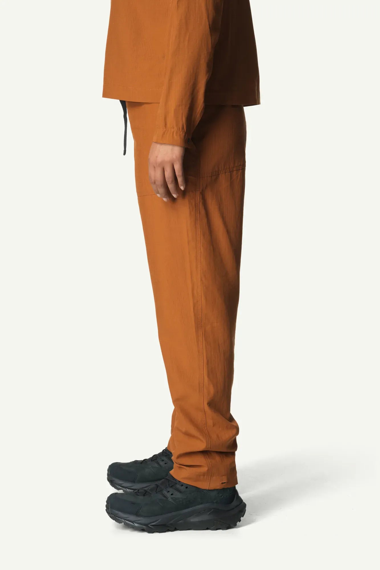 houdini-tree-chore-pants-kletterhose-cinnamon-brown-tencel image 2