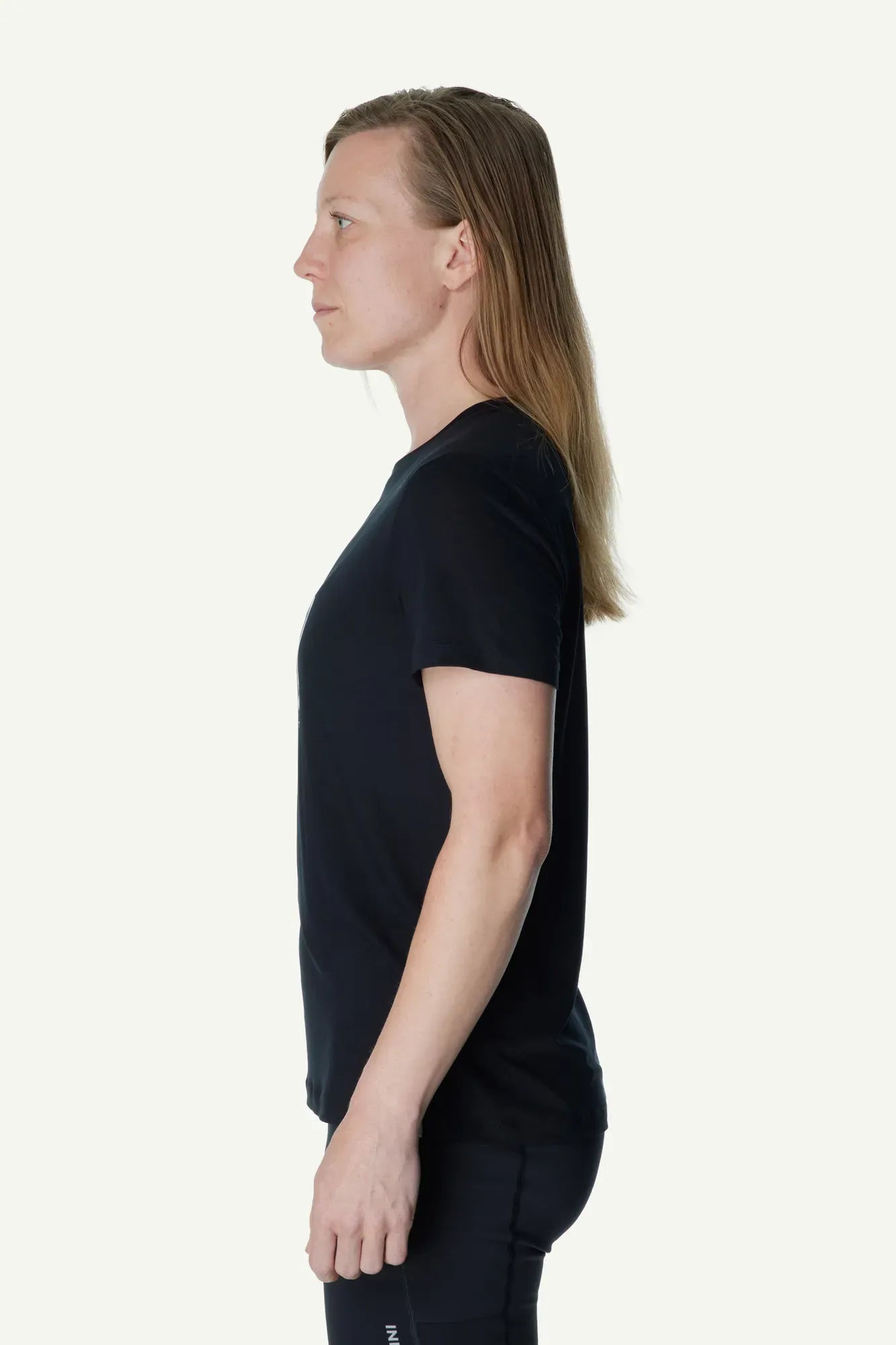houdini-tree-message-tee-damen-t-shirt-true-black-tencel image 7