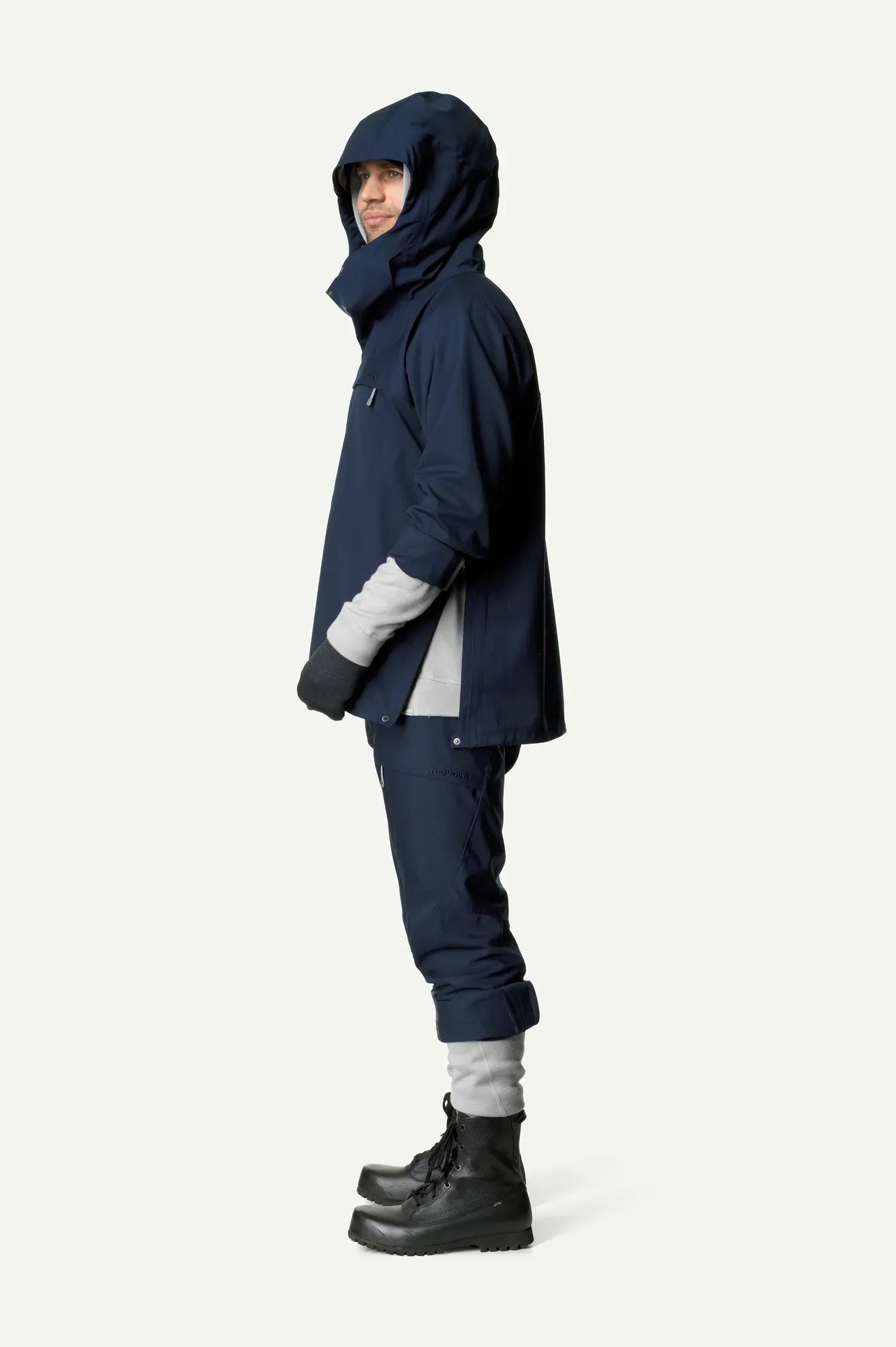 houdini-lana-anorak-shelljacke-deep-sea-blue-merinowolle image 8
