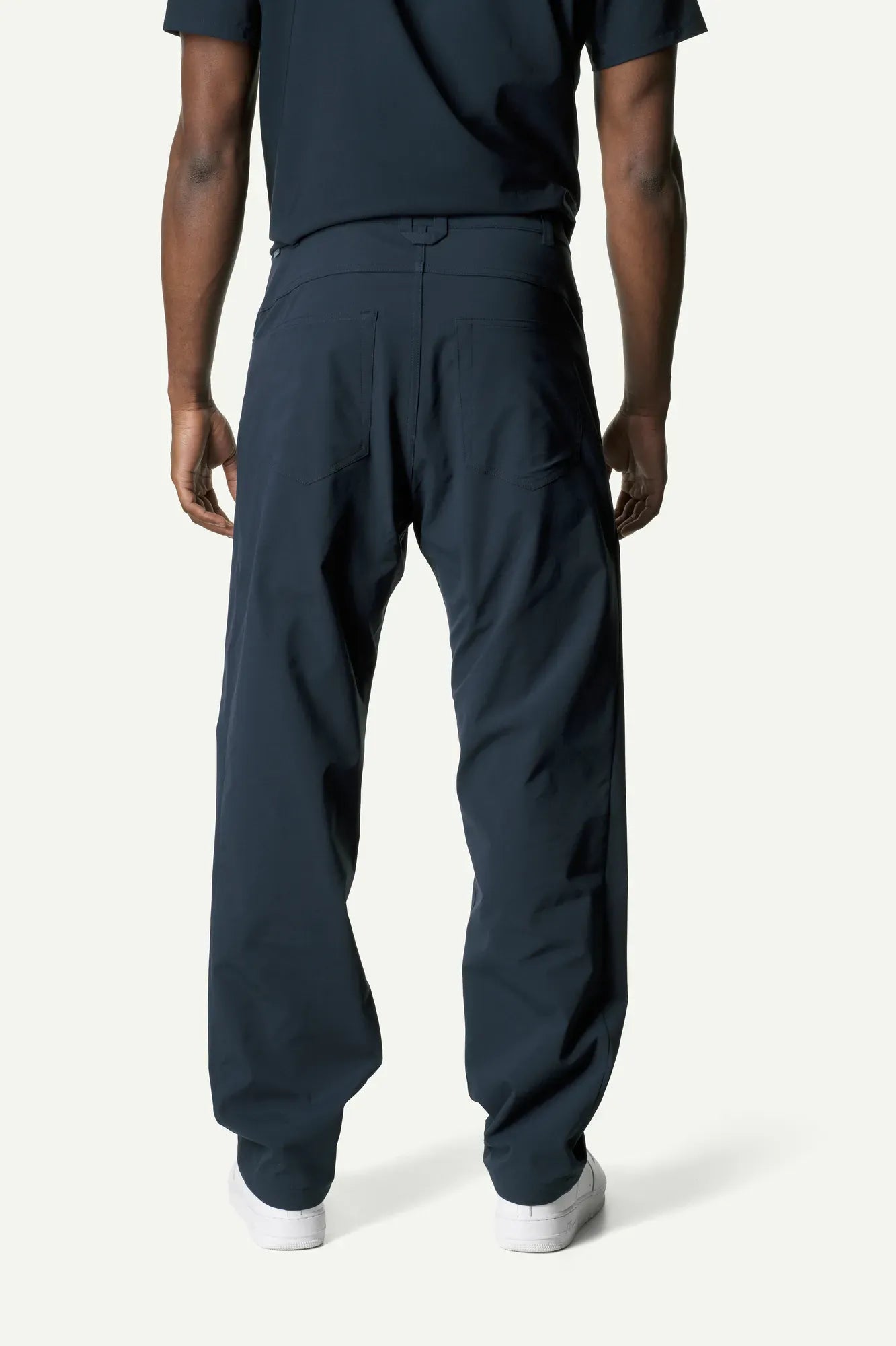 houdini-dock-pants-herren-outdoorhose-baremark-green-robust image 7