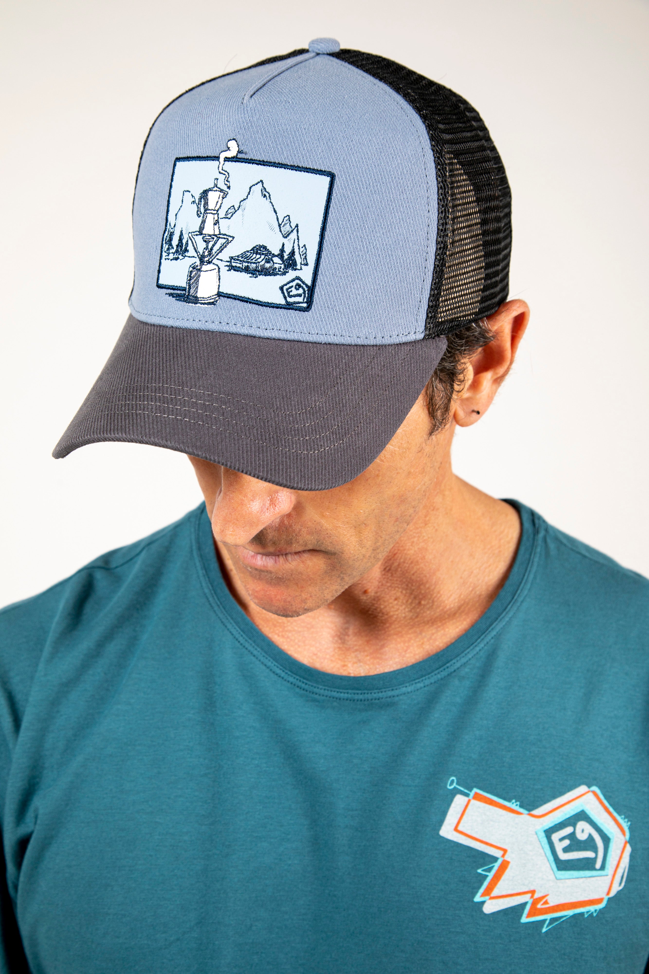 e9-free-m-trucker-cap-agave image 1