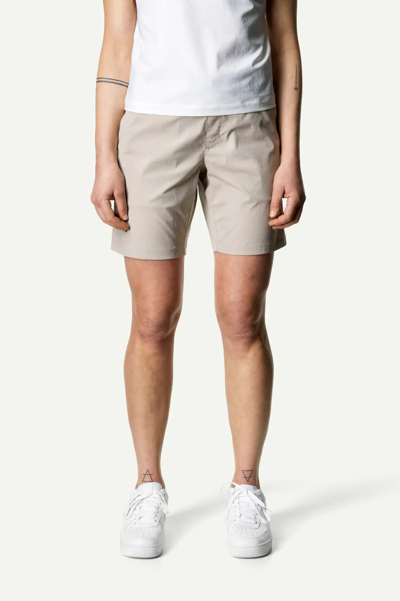 houdini-wadi-shorts-damen-outdoor-shorts-sandstorm image 3