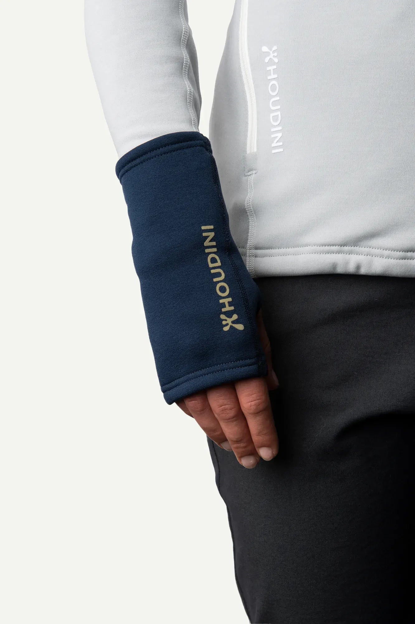houdini-power-wrist-gaiters-pulsw-rmer-true-black image 5