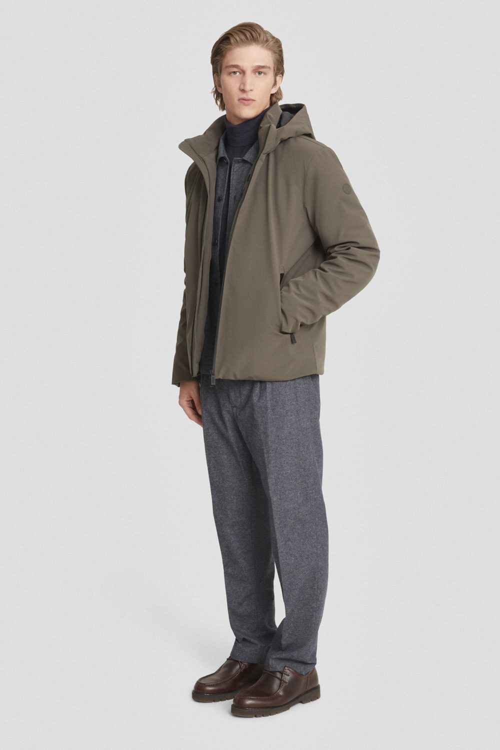 ciesse-outdoor-softshelljacke-oliv-kurz-10k-kapuze image 1