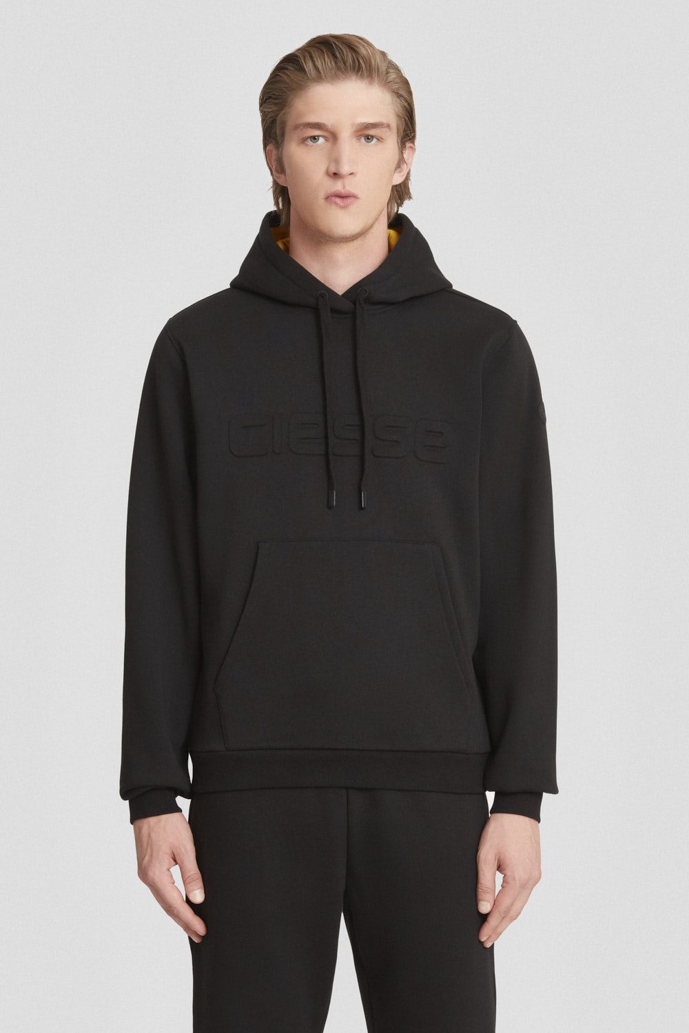 ciesse-hoodie-schwarz-logo-relief-k-ngurutasche image 1