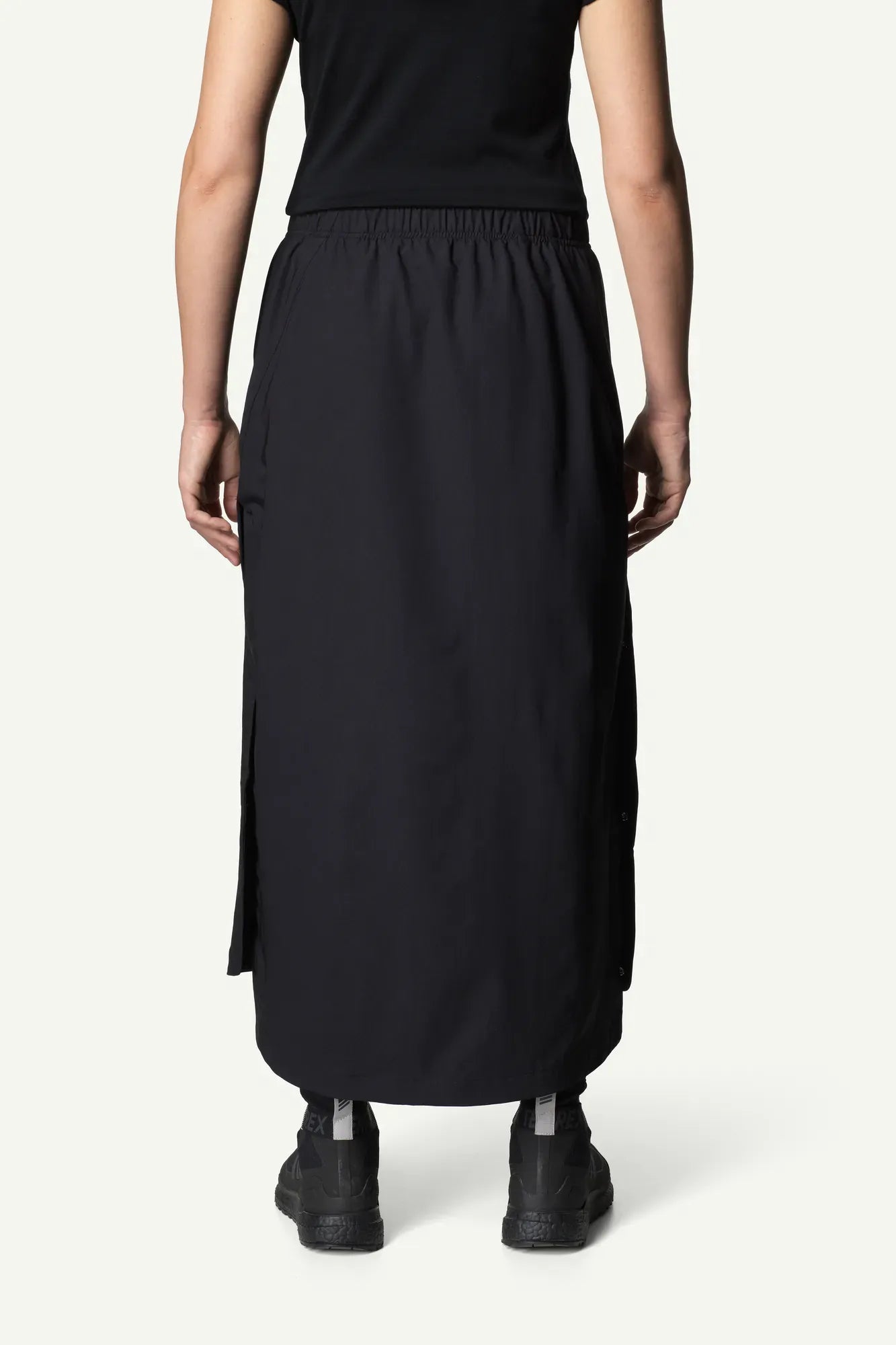 houdini-walkabout-skirt-outdoorrock-true-black-leicht image 5