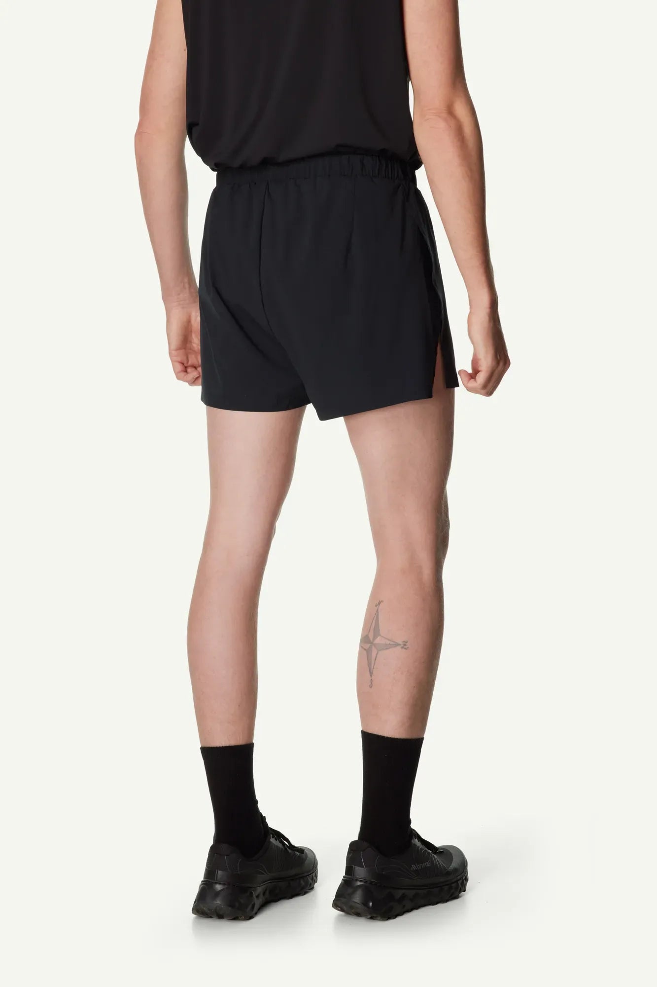 houdini-pace-m-s-pace-split-shorts-true-black-laufshorts image 6