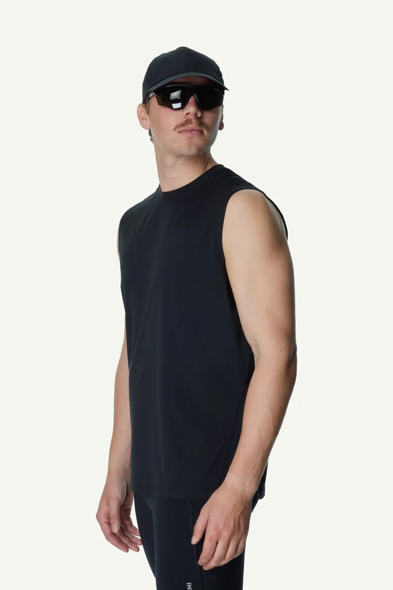 houdini-m-s-pace-air-tank-tanktop-herren-true-black-m image 2