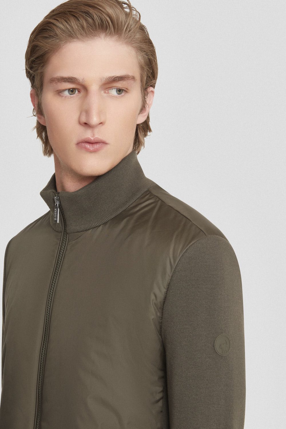 ciesse-outdoor-leichte-herren-jacke-oliv-mit-strick-rmeln image 3