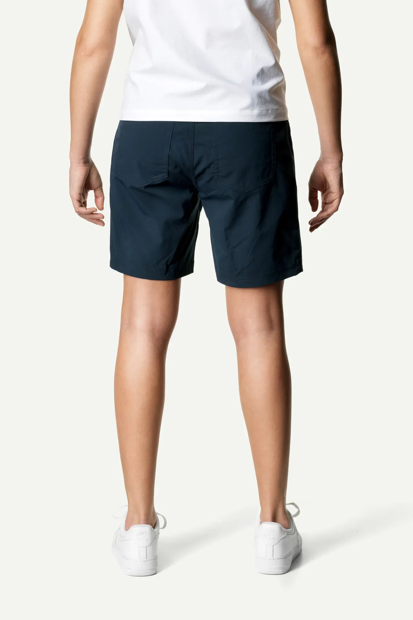 houdini-dock-w-s-shorts-true-black-recycelt image 7