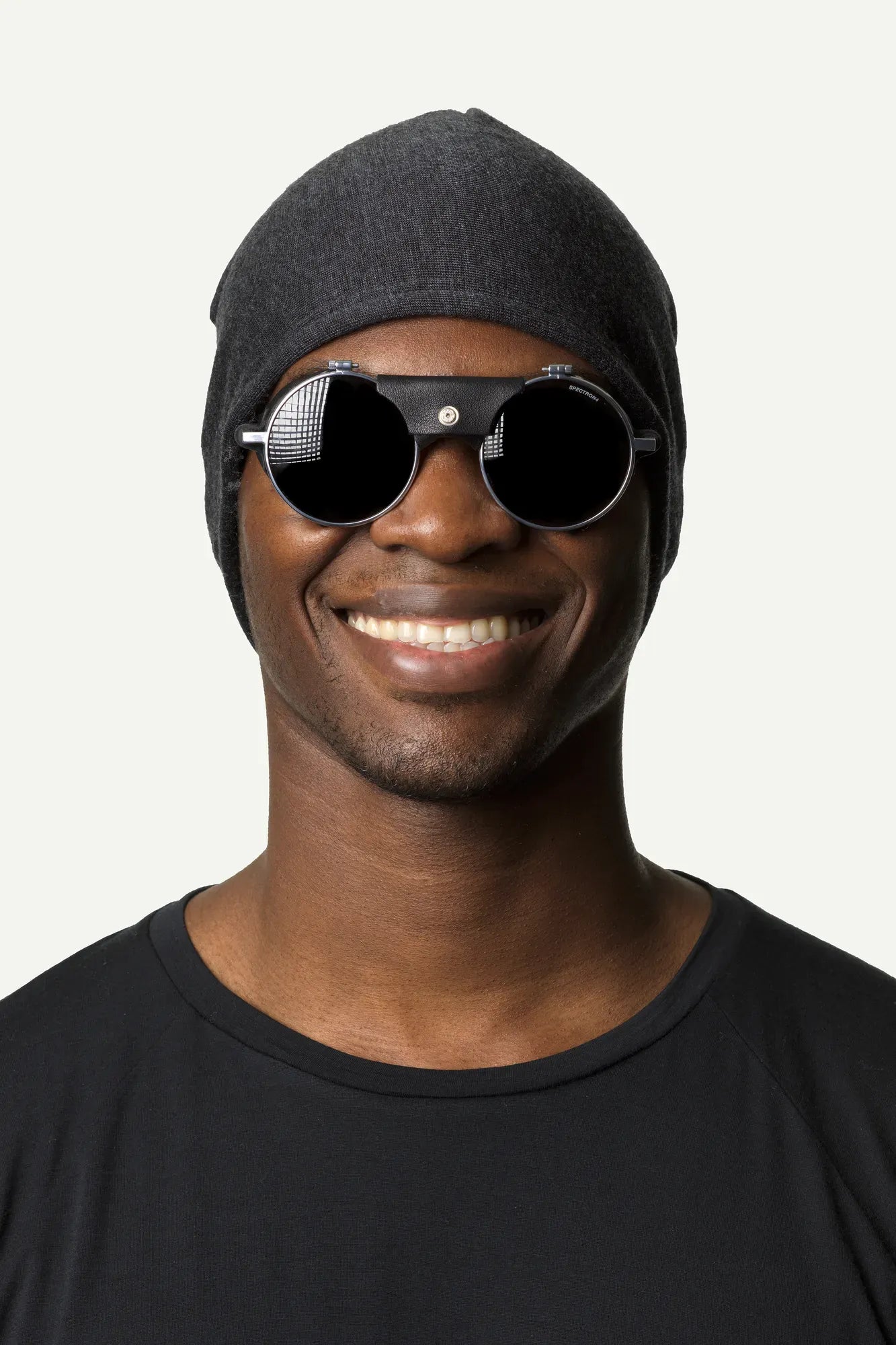 houdini-alto-hat-m-tze-true-black-merinowolle-gr-e-m image 2