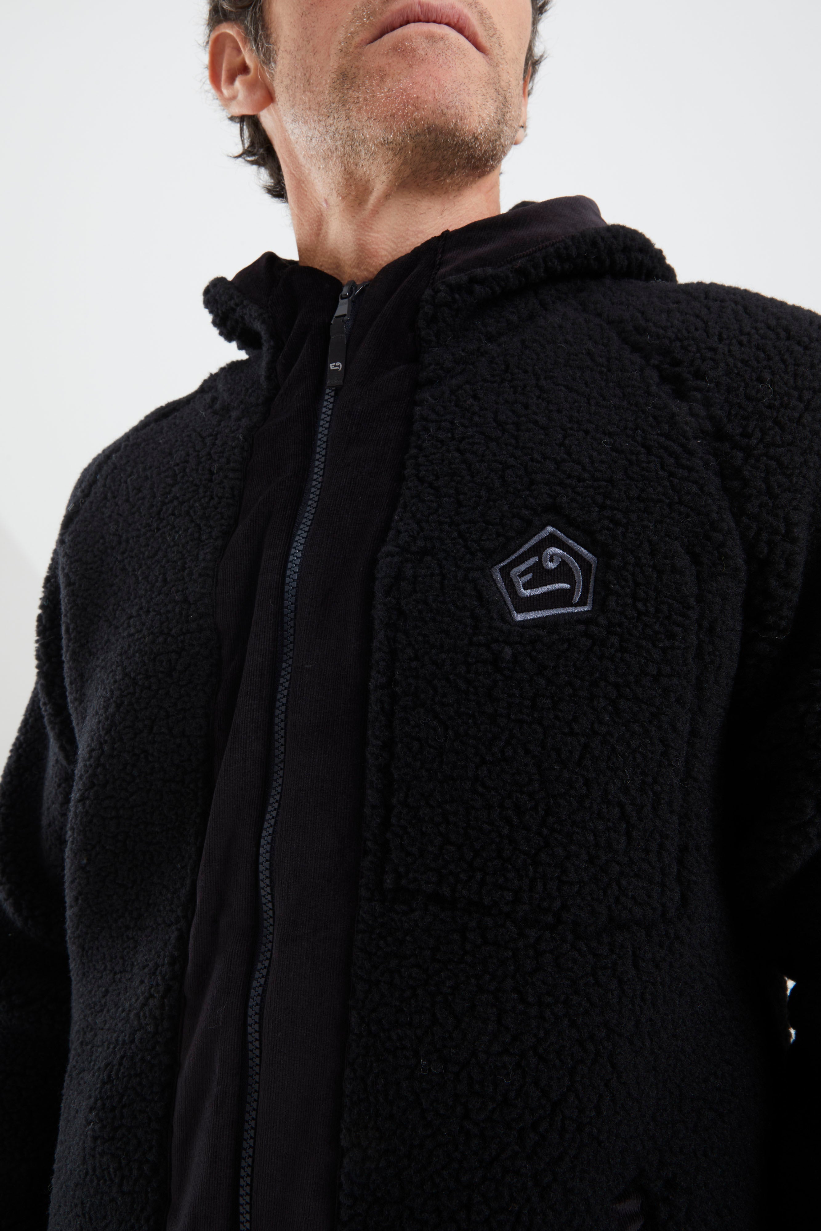 e9-siavio-fleecejacke-black-gr-e-m-mit-kapuze-wolle image 3