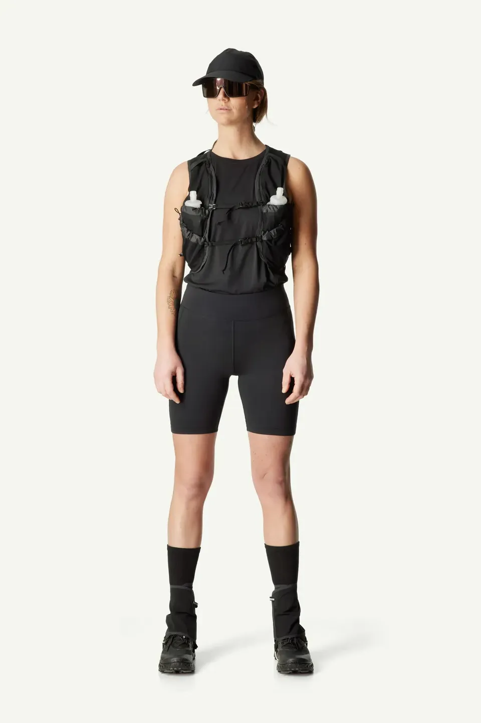 houdini-pace-w-s-pace-trail-short-tights-shorts-true-black-recycelt image 1