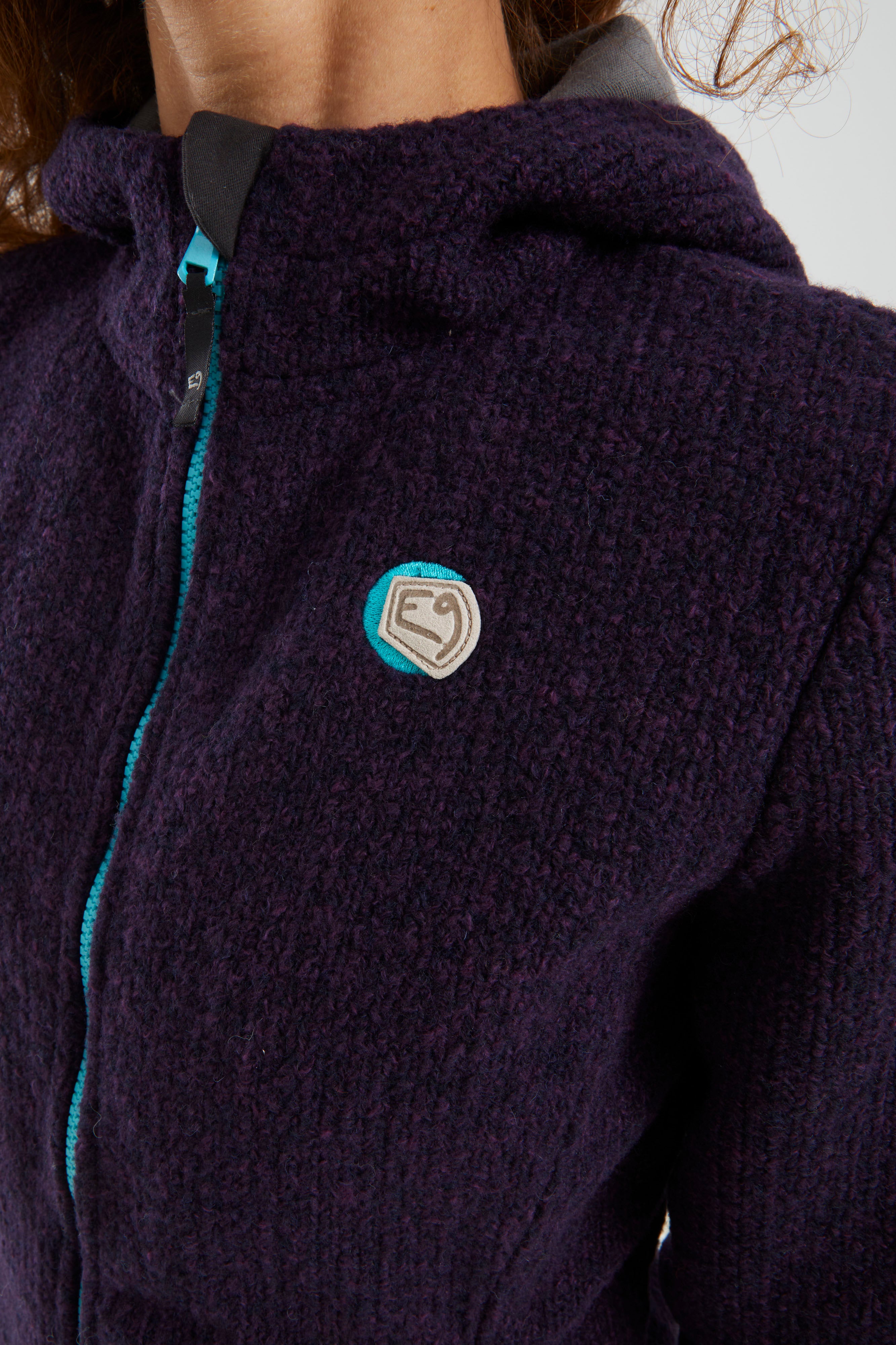 e9-mimma-strickjacke-bordeaux-cream-hoodie-damen image 3