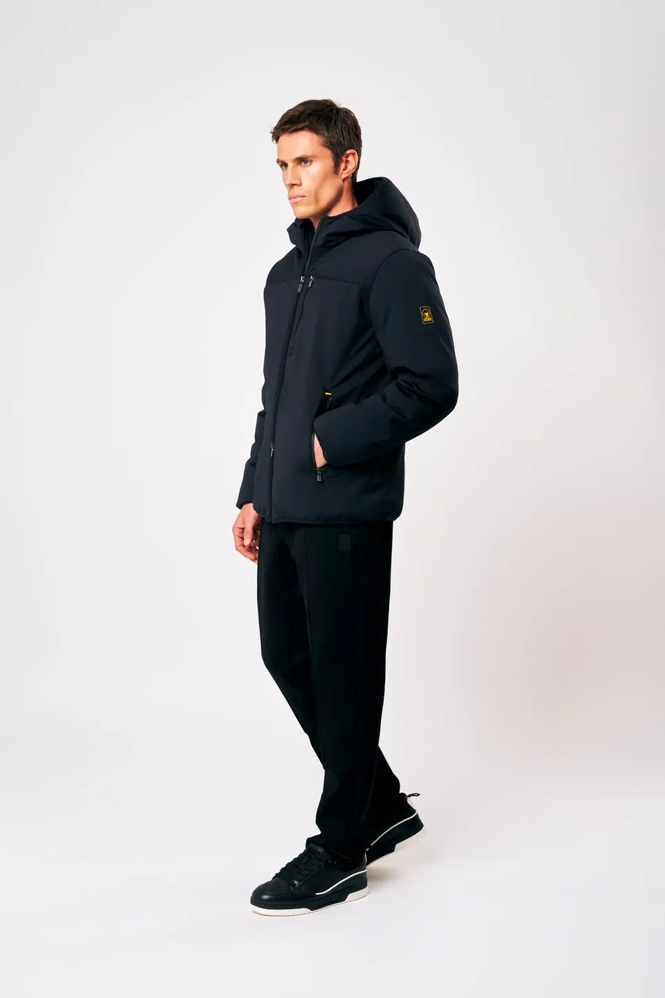 ciesse-outdoor-jayden-3-0-softshelljacke-schwarz-kapuze image 1