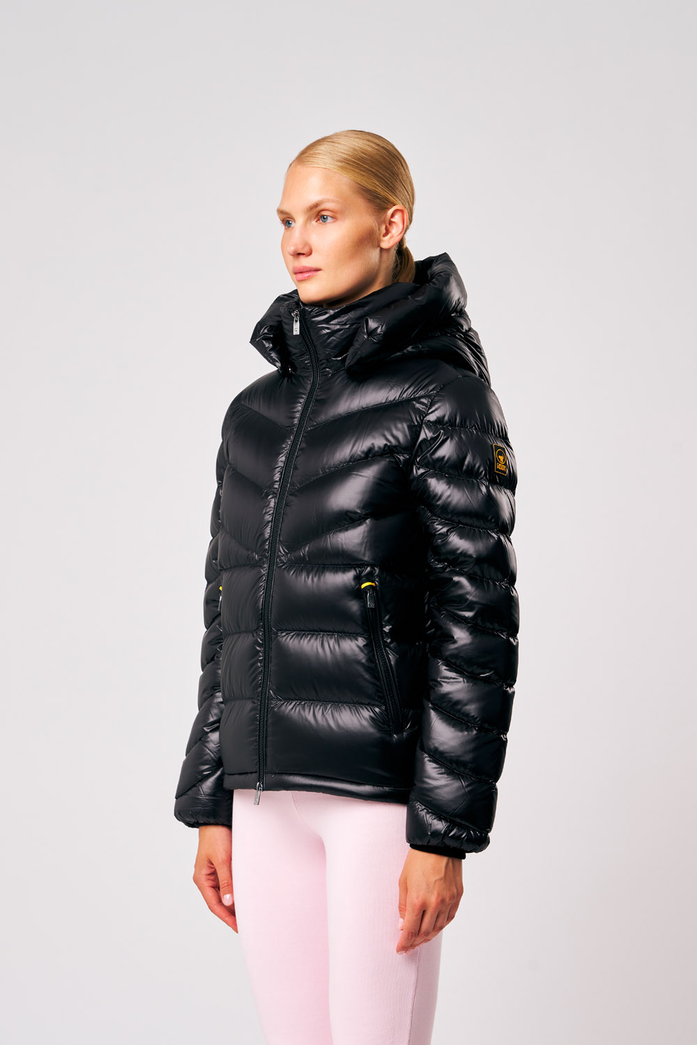 ciesse-outdoor-heidi-daunenjacke-damen-schwarz-200g-kapuze image 1