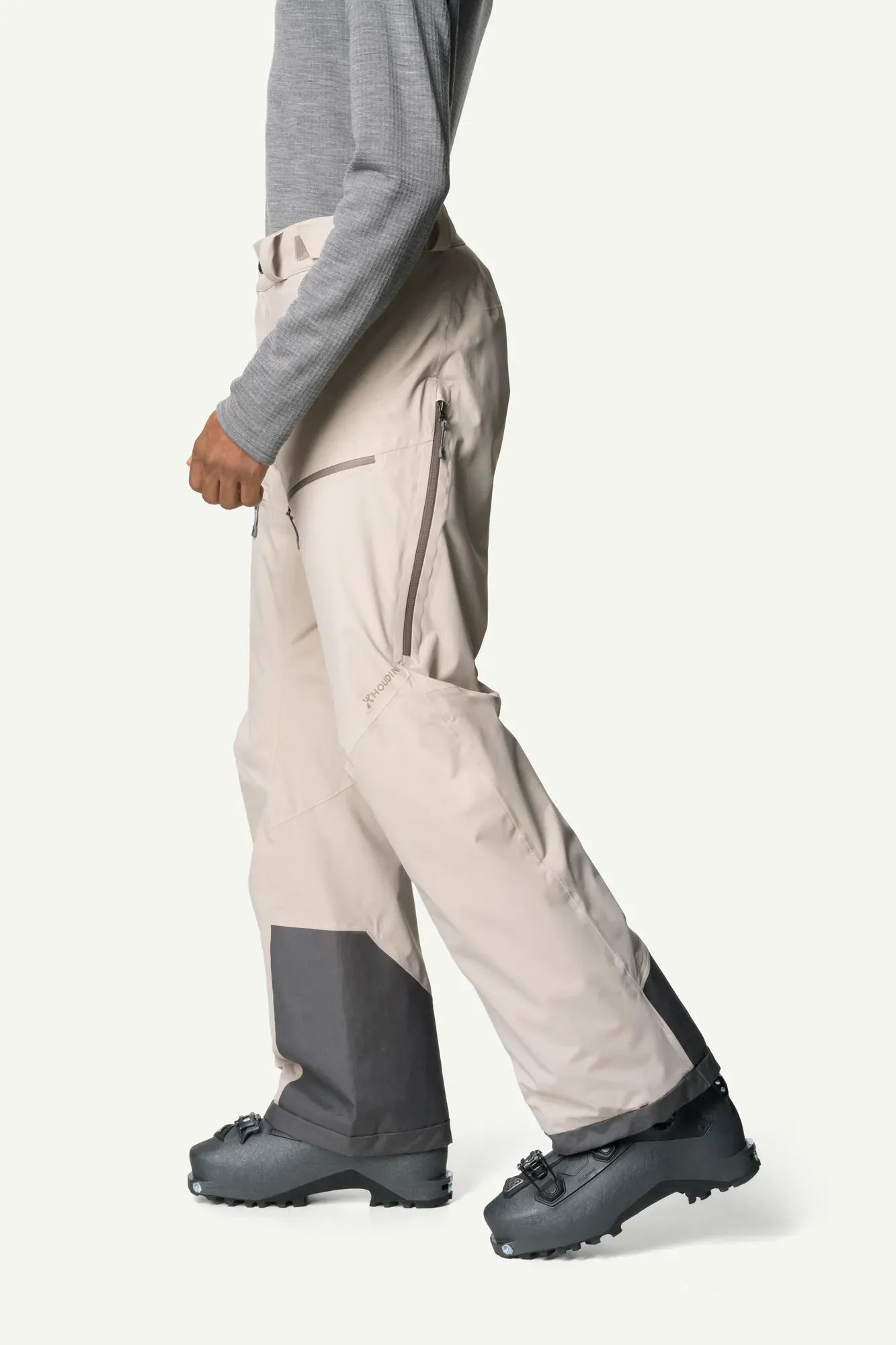 houdini-ride-insulated-herren-skihose-true-black-warm image 3