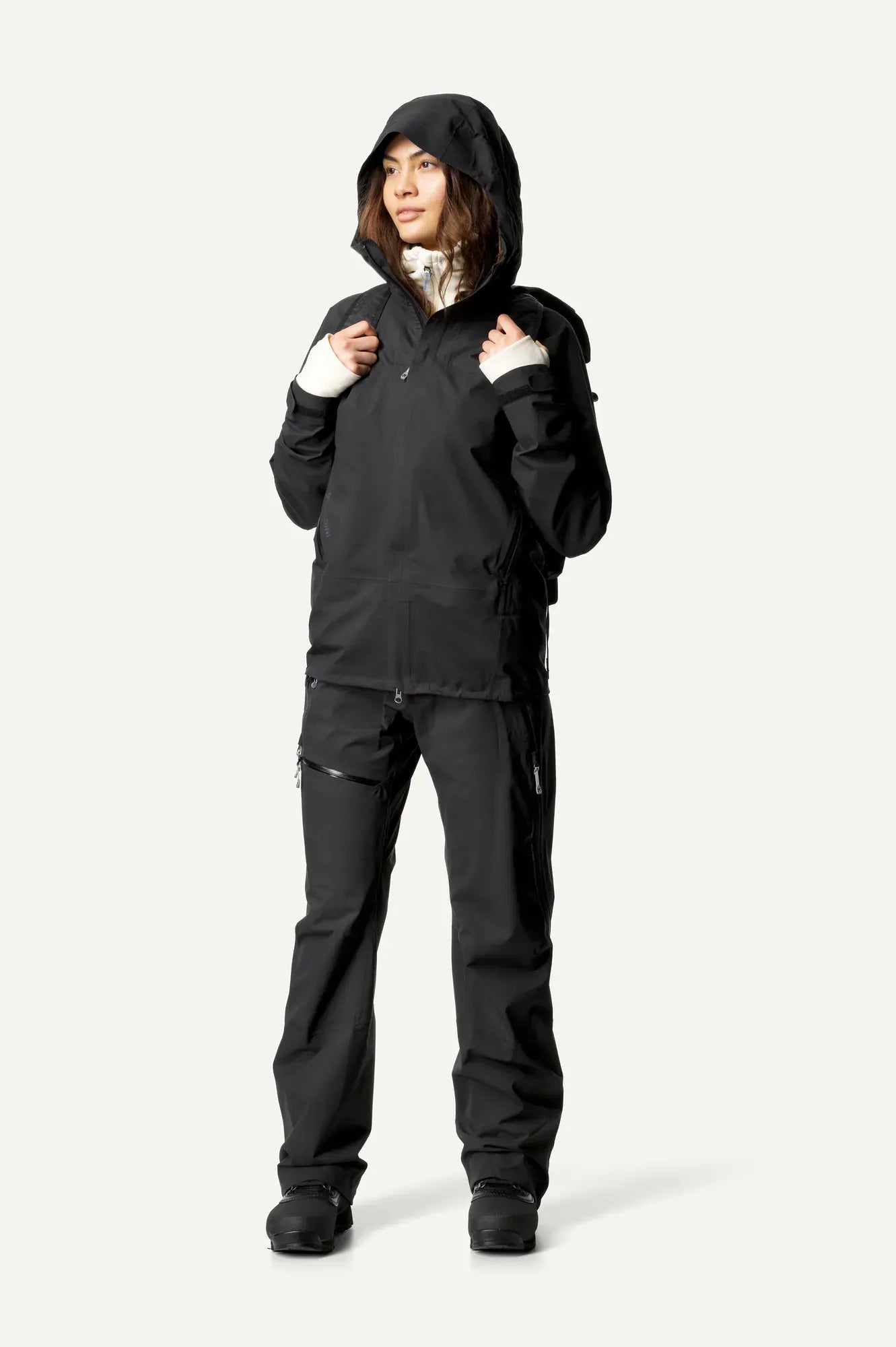 houdini-bff-jacket-hardshelljacke-damen-true-black-wasserdicht image 1