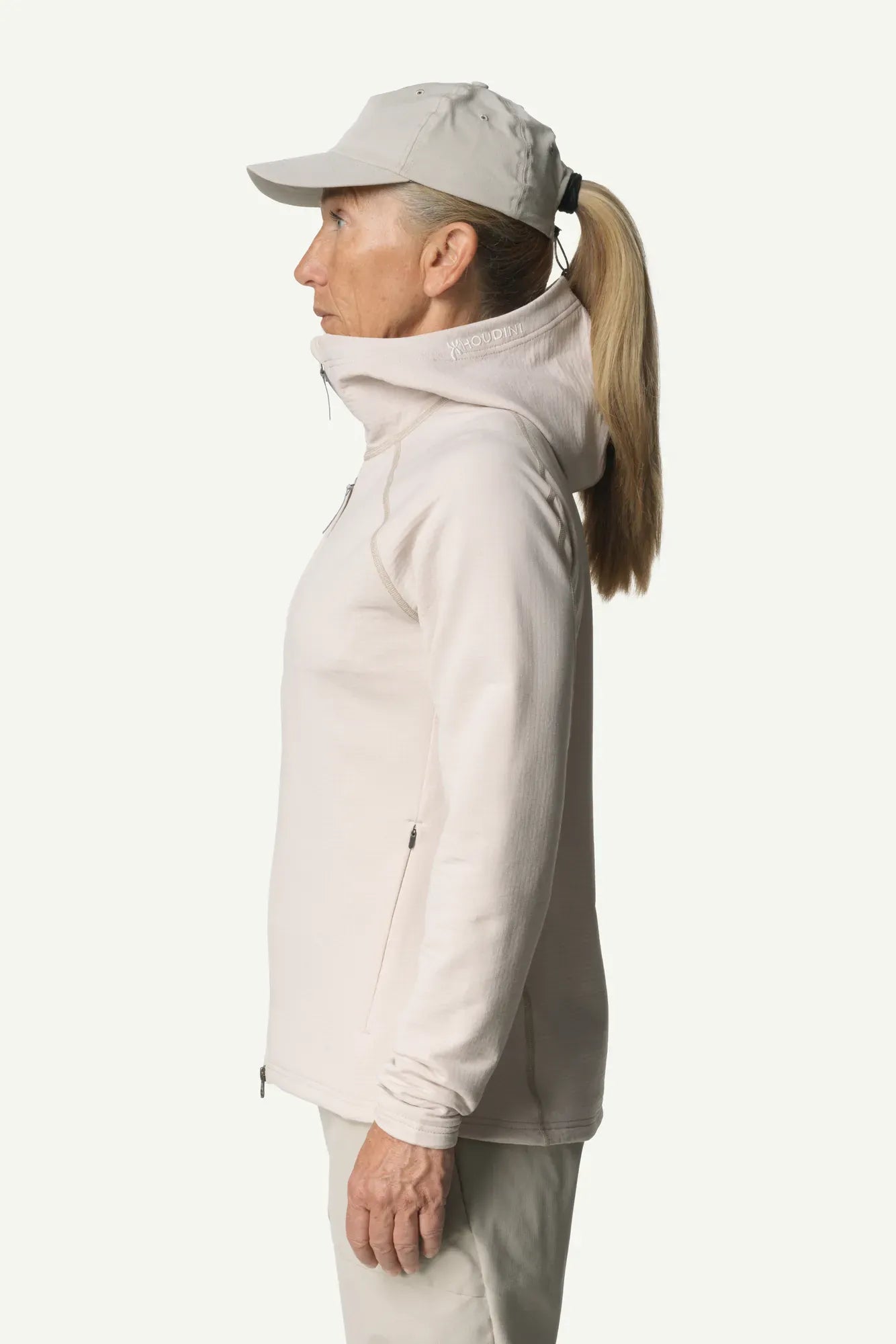 houdini-aero-houdi-fleece-hoodie-damen-true-black-warm image 4
