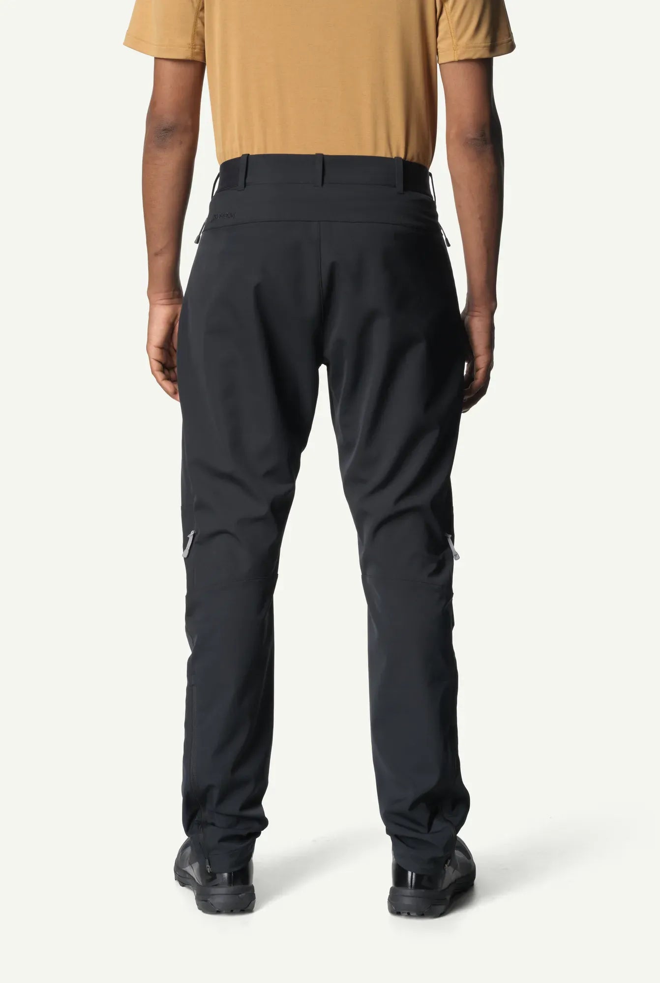 houdini-more-m-s-outdoorhose-true-black-softshell image 5