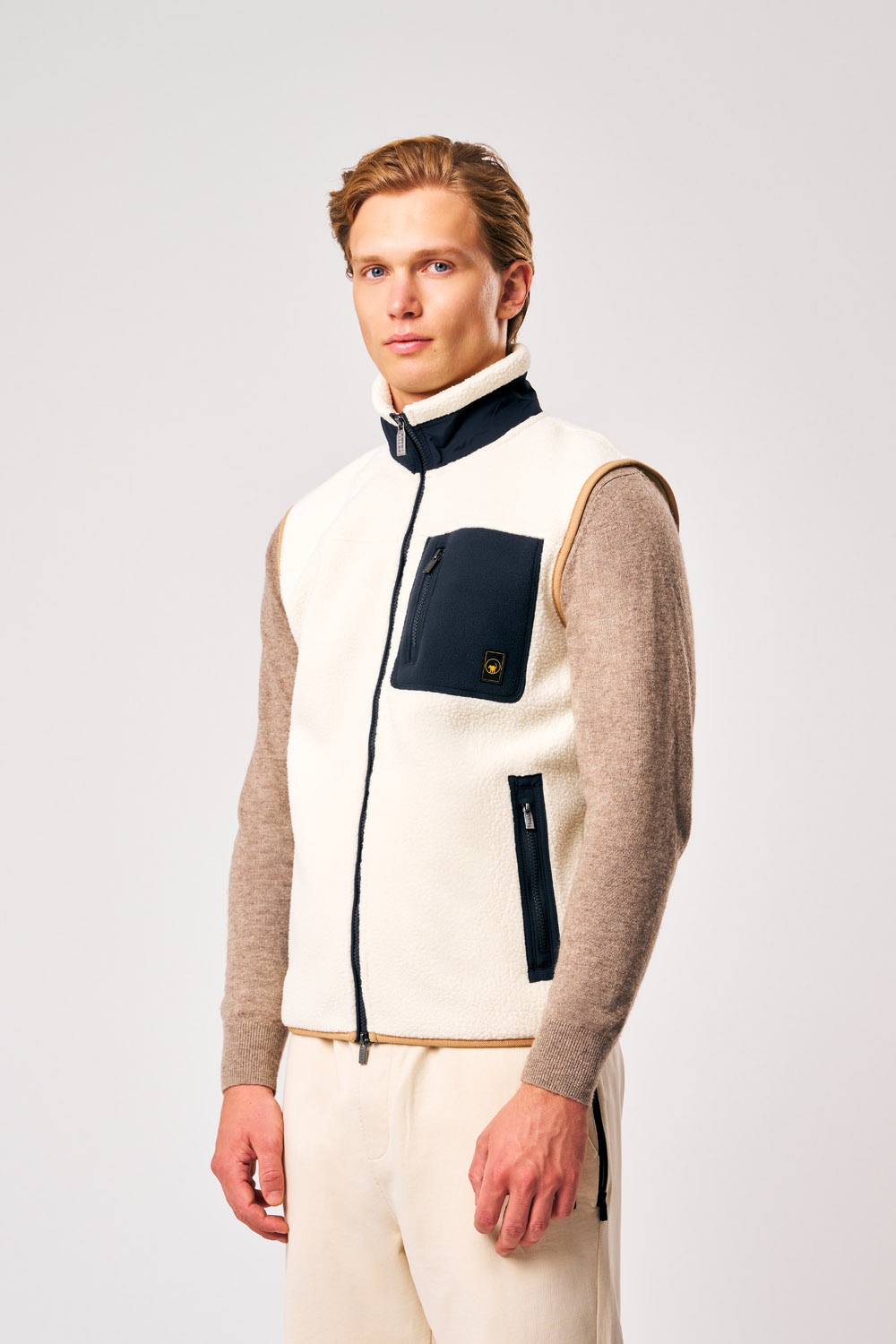 ciesse-outdoor-julio-herren-teddy-weste-wei-mit-rei-verschluss image 1