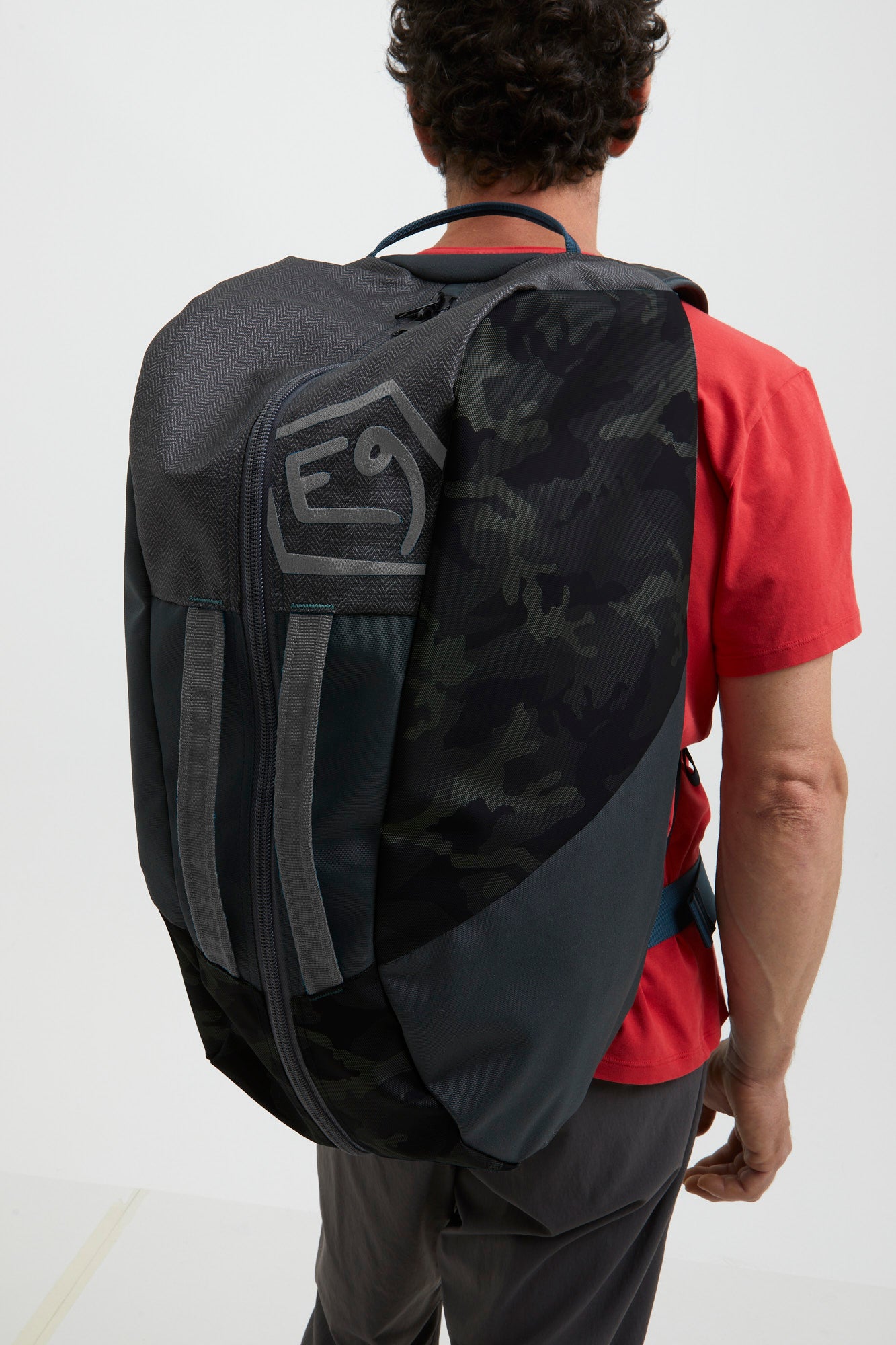 e9-brs-x-chalkbag-grey-camouflage image 1