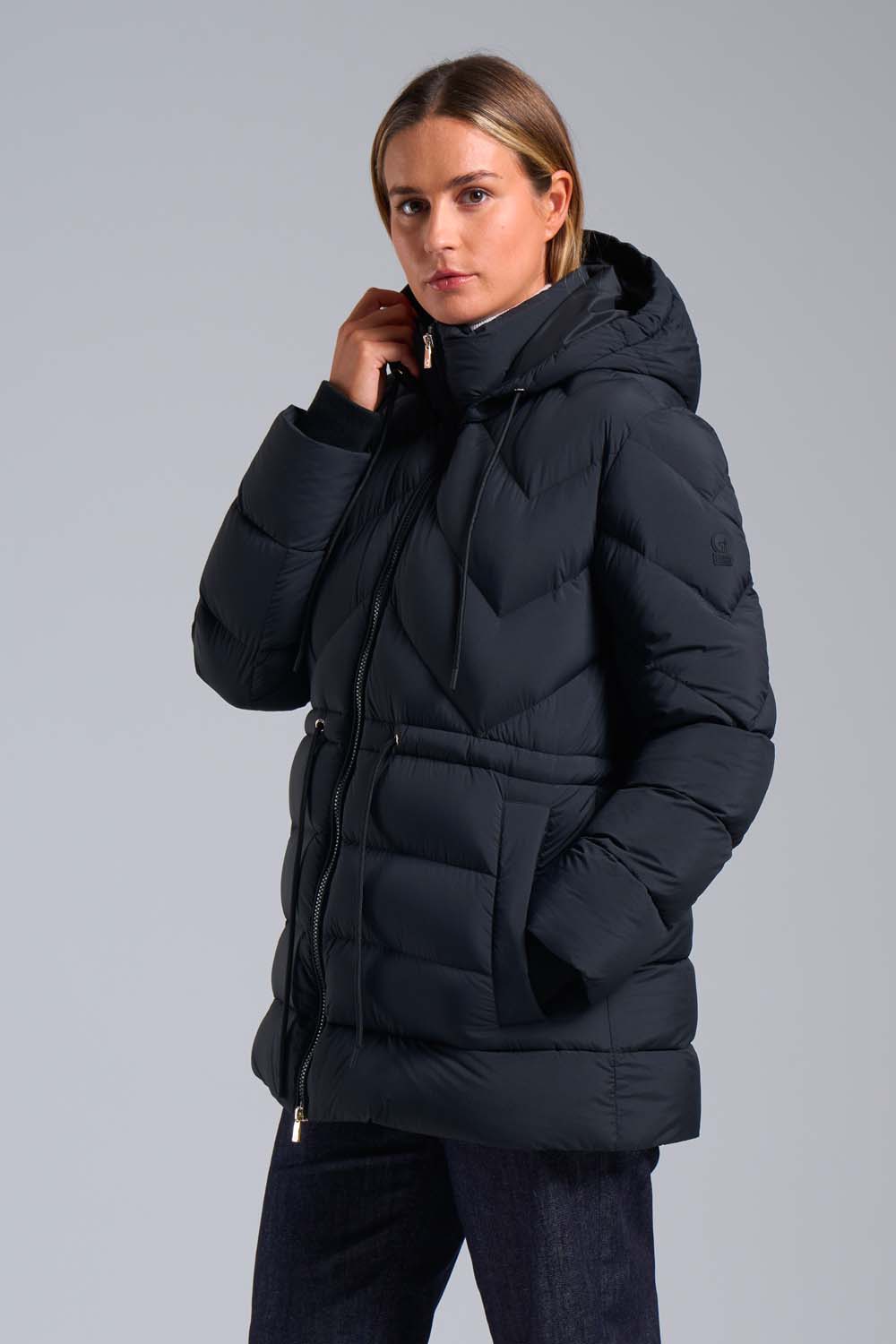 ciesse-outdoor-hirta-piumini-daunenjacke-schwarz-200g-kapuze image 3