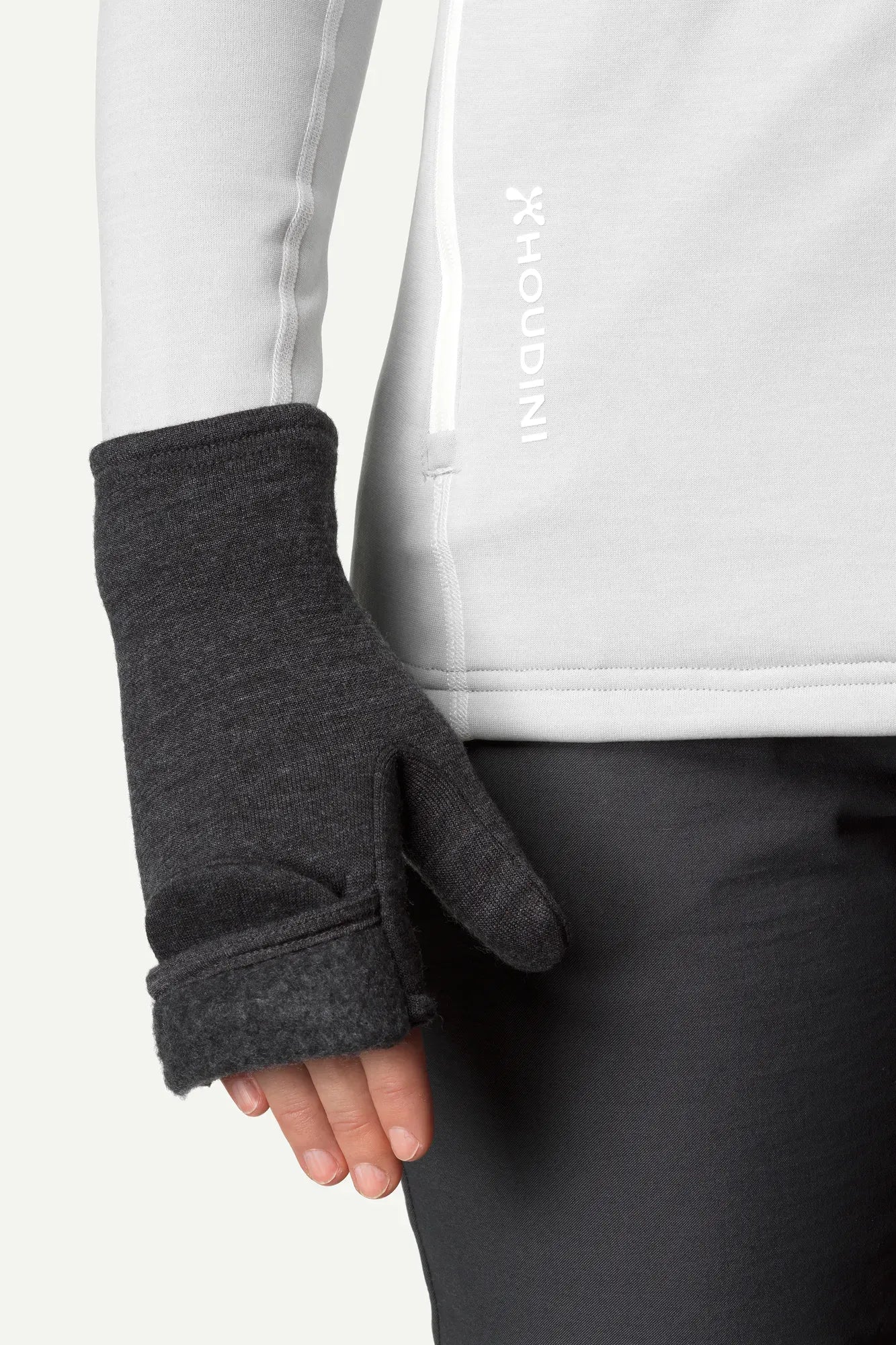 houdini-alto-alto-mitten-f-ustling-true-black image 5