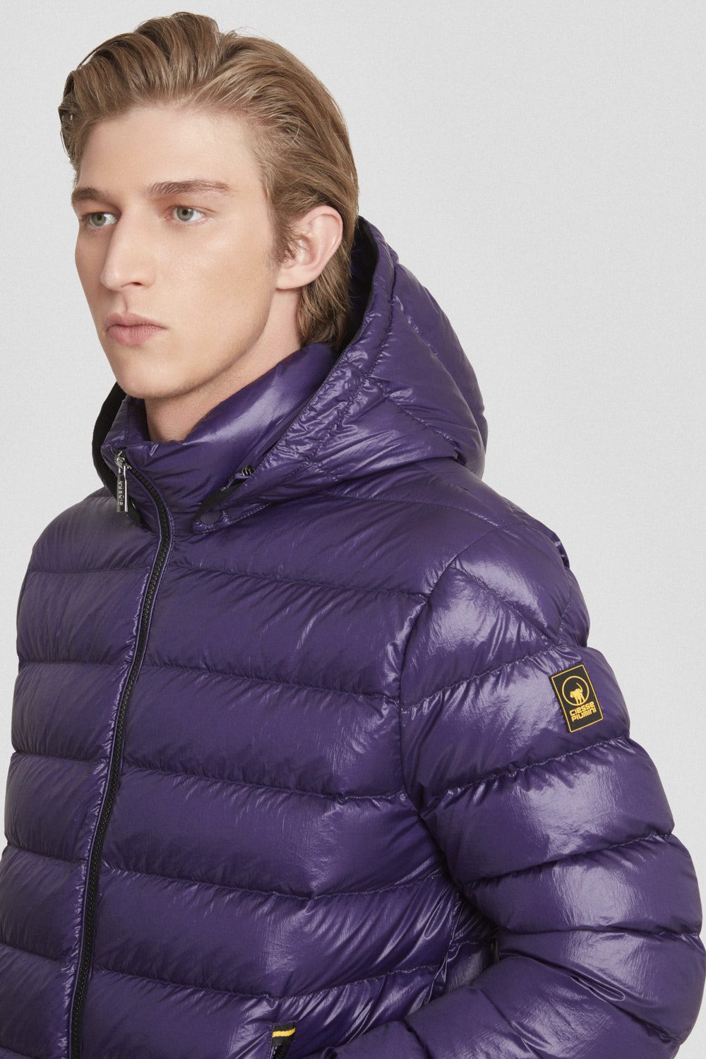 ciesse-outdoor-daunenjacke-violett-kurz-abnehmbare-kapuze image 3