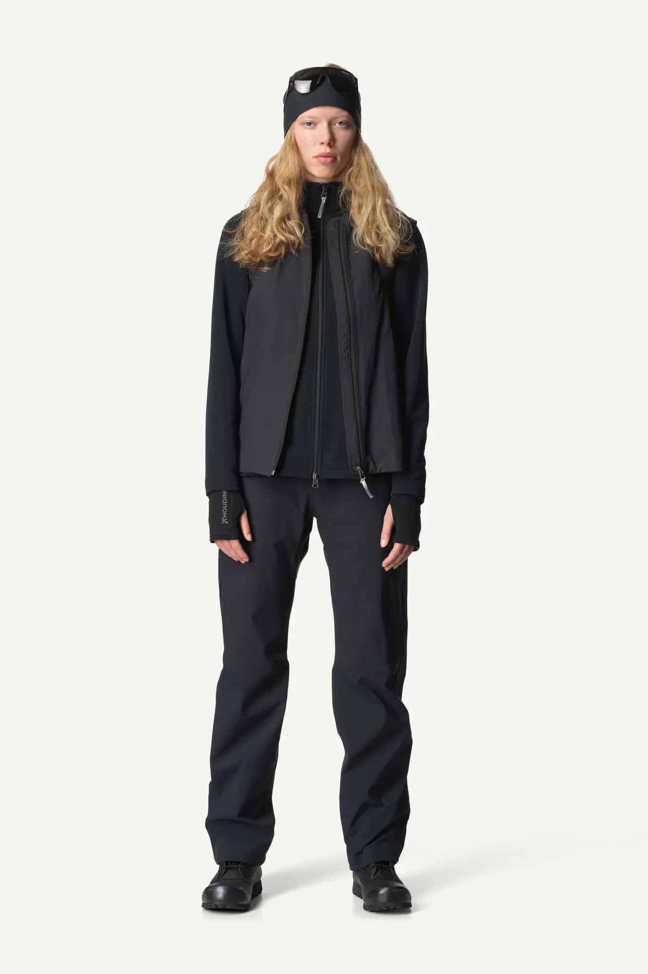 houdini-moonwalk-weste-damen-true-black-windabweisend image 4