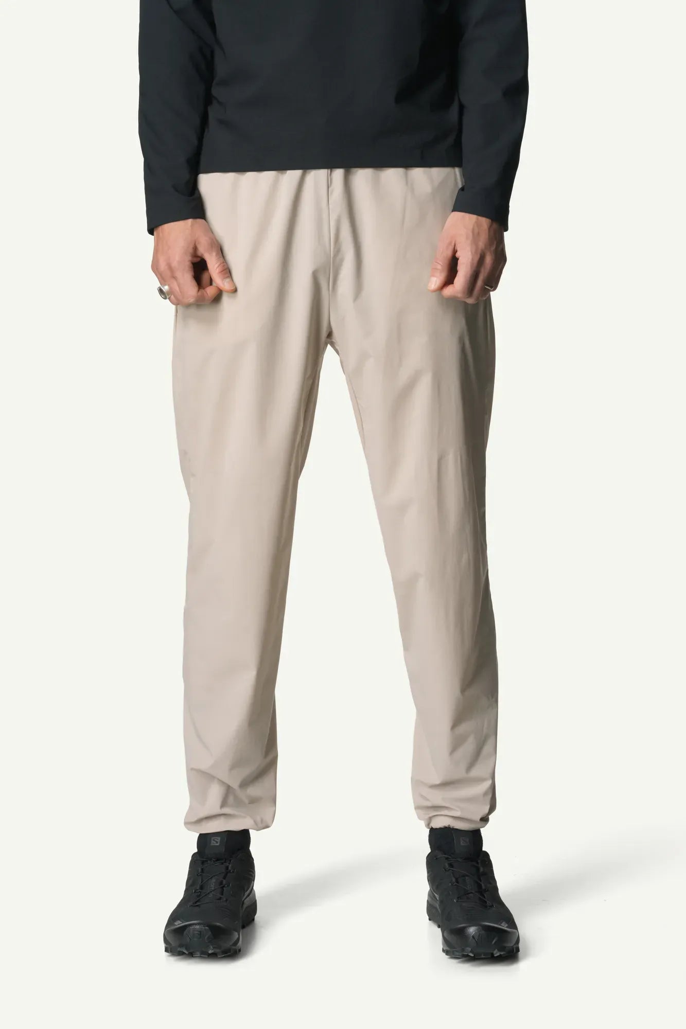 houdini-pace-light-herren-sporthose-true-black-leicht image 4
